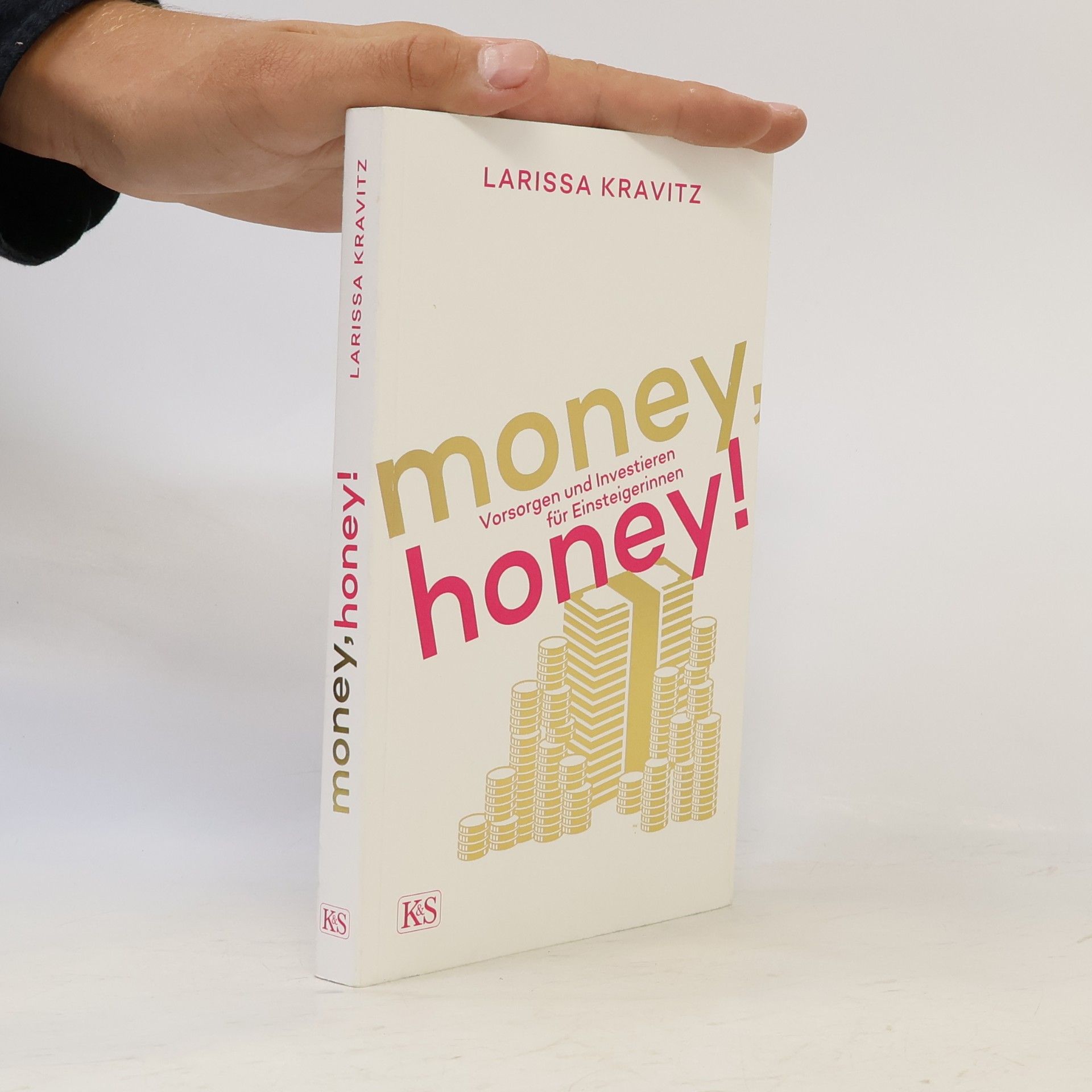 Larissa Kravitz Money, honey!