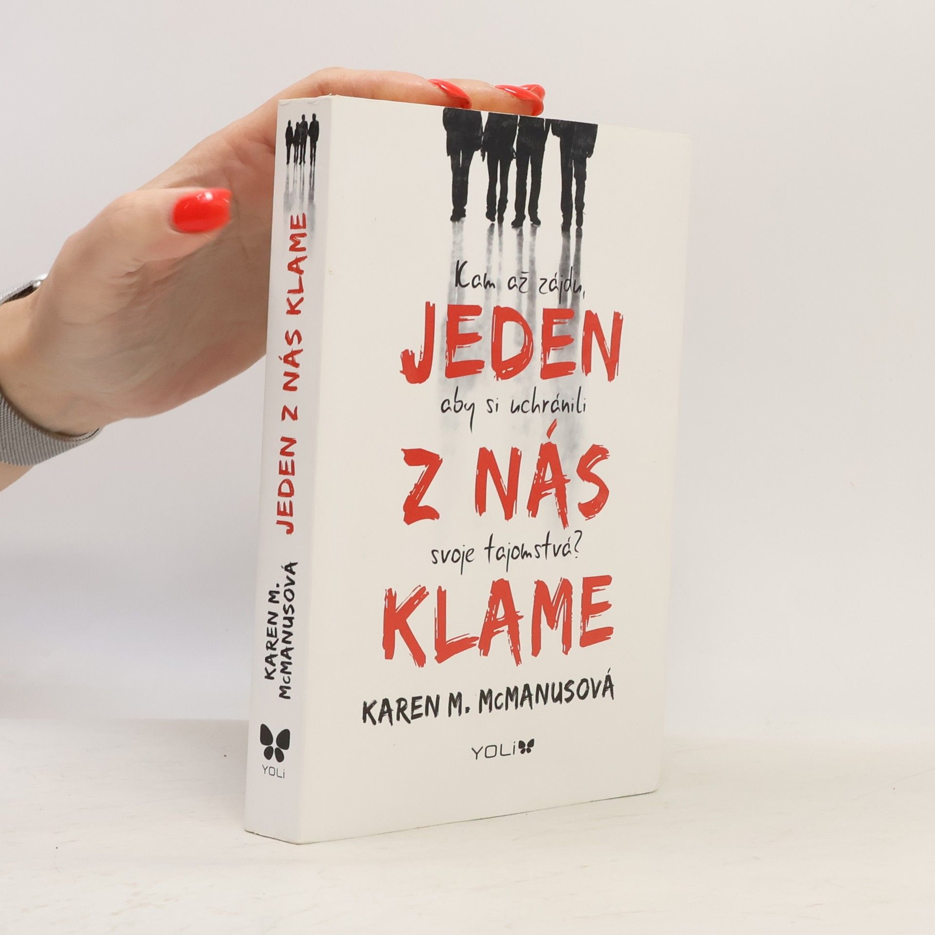 Karen M. McManus Jeden z nás klame