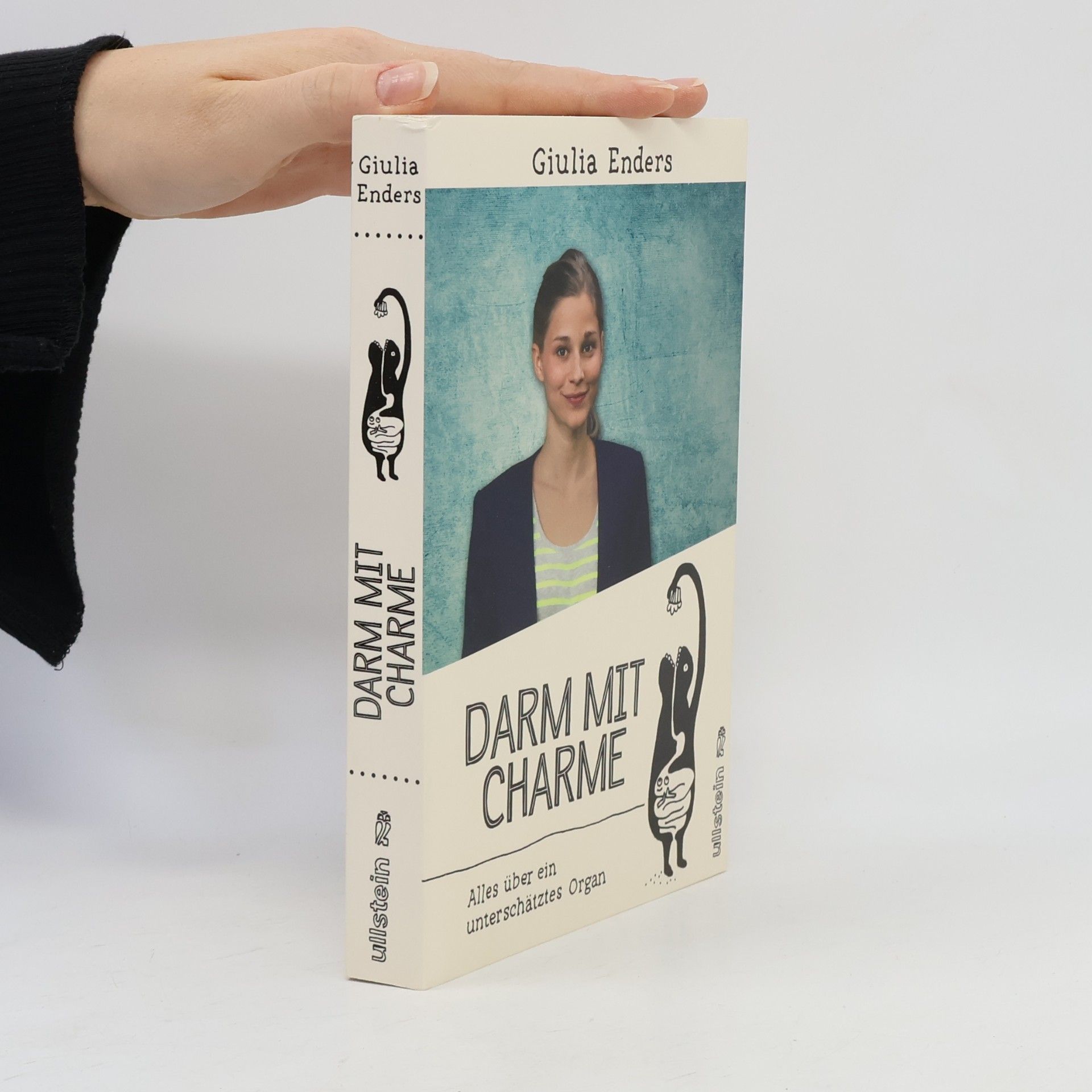 Giulia Ender Darm mit Charme