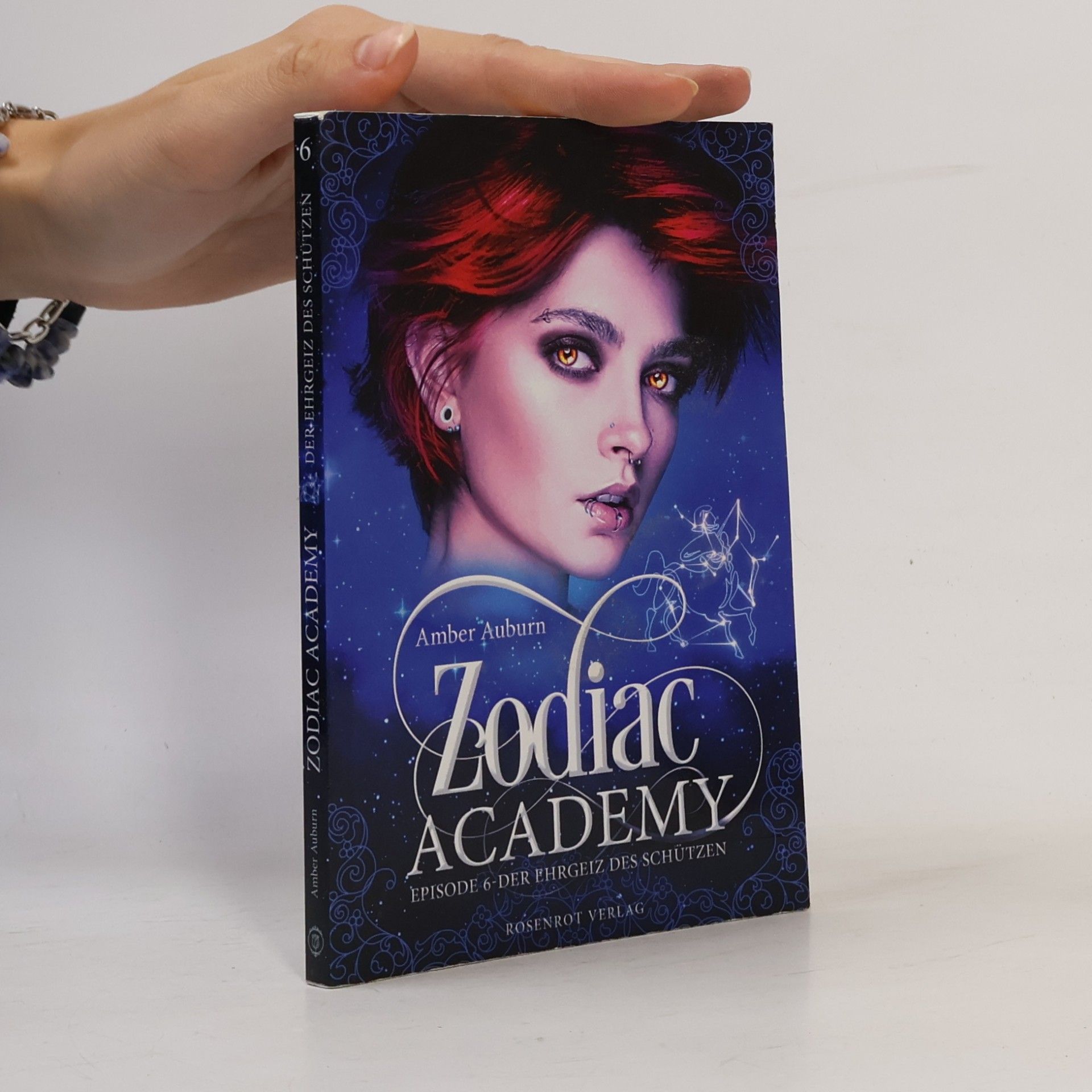 Amber Auburn Zodiac Academy