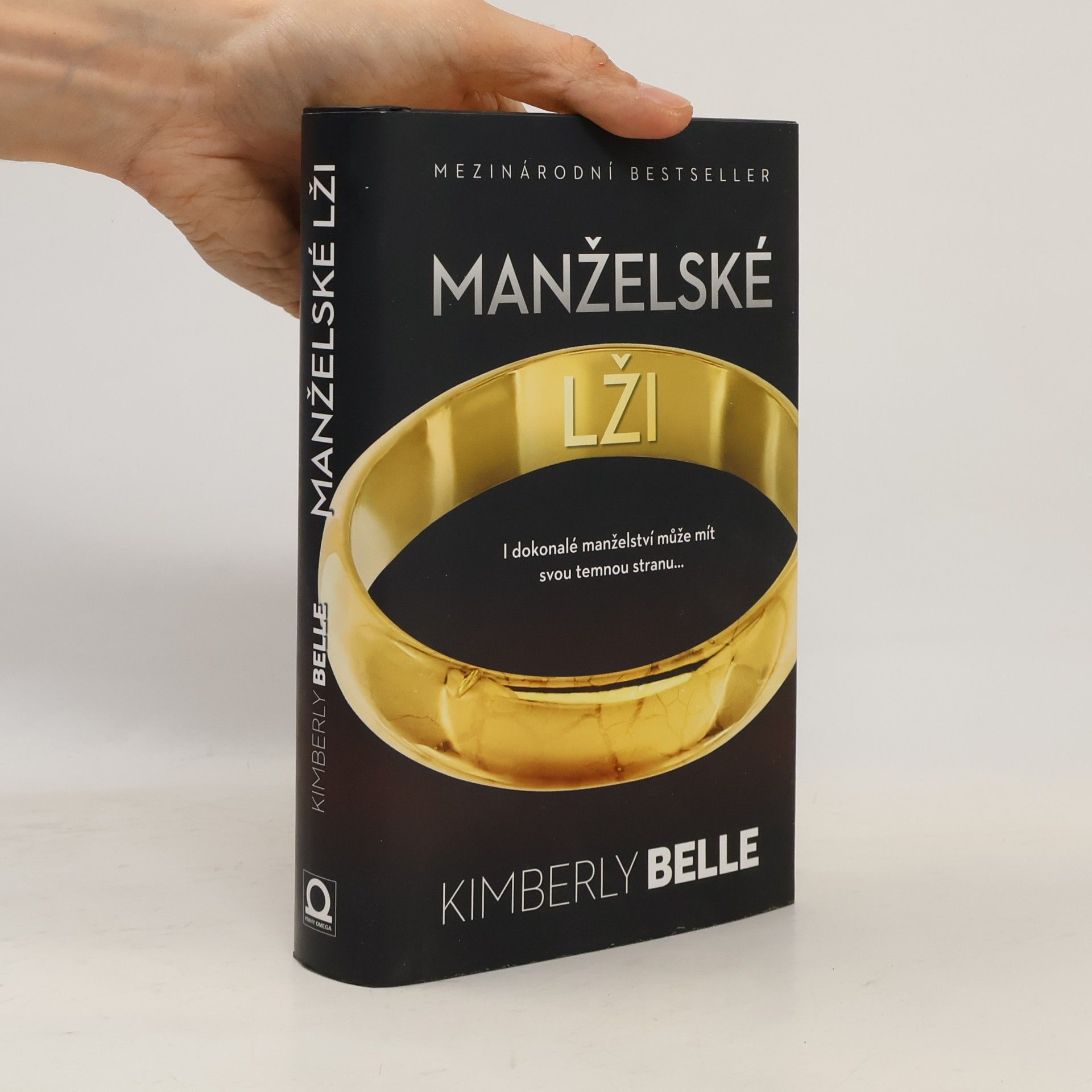 Kimberly Belle Manželské lži