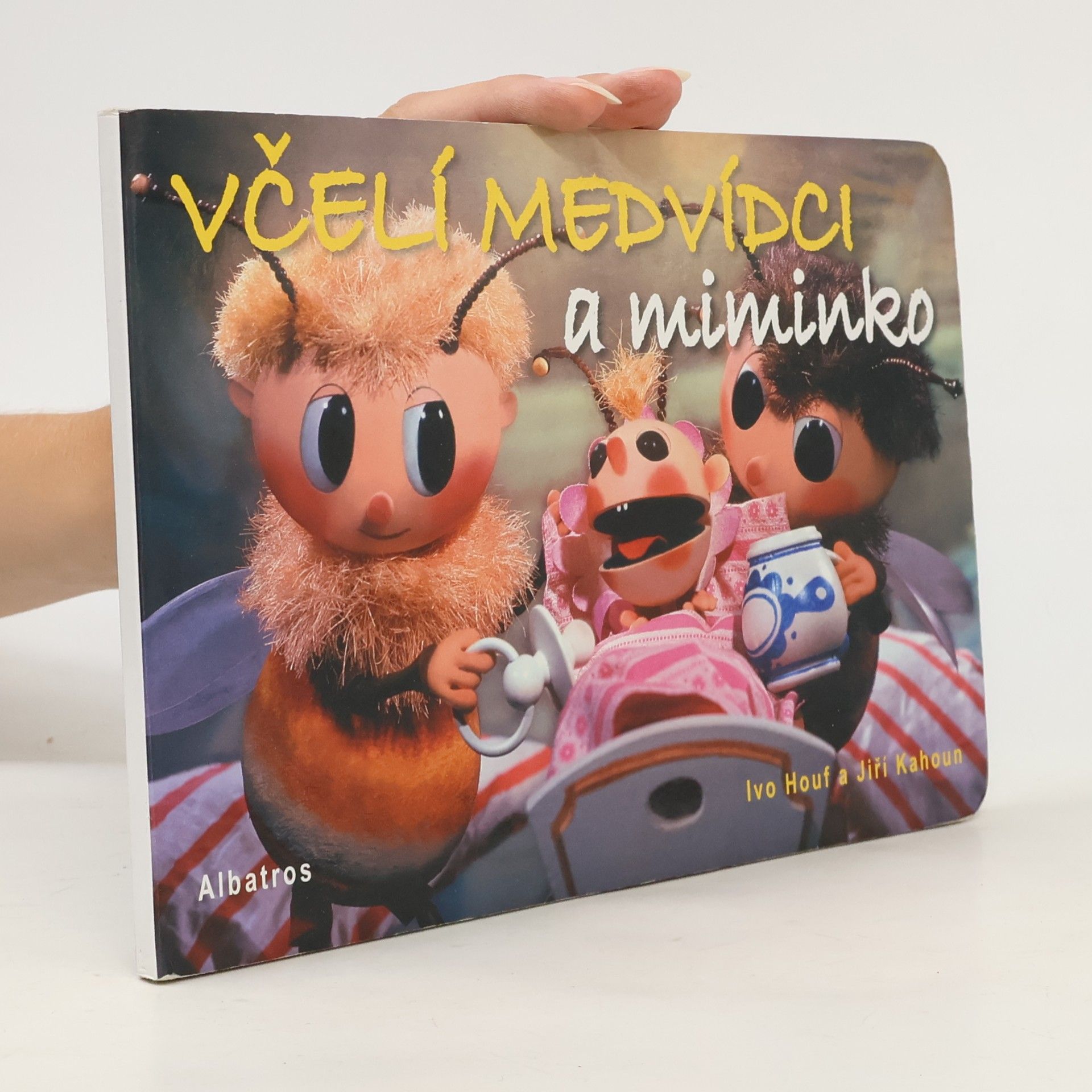 Včelí medvídci a miminko