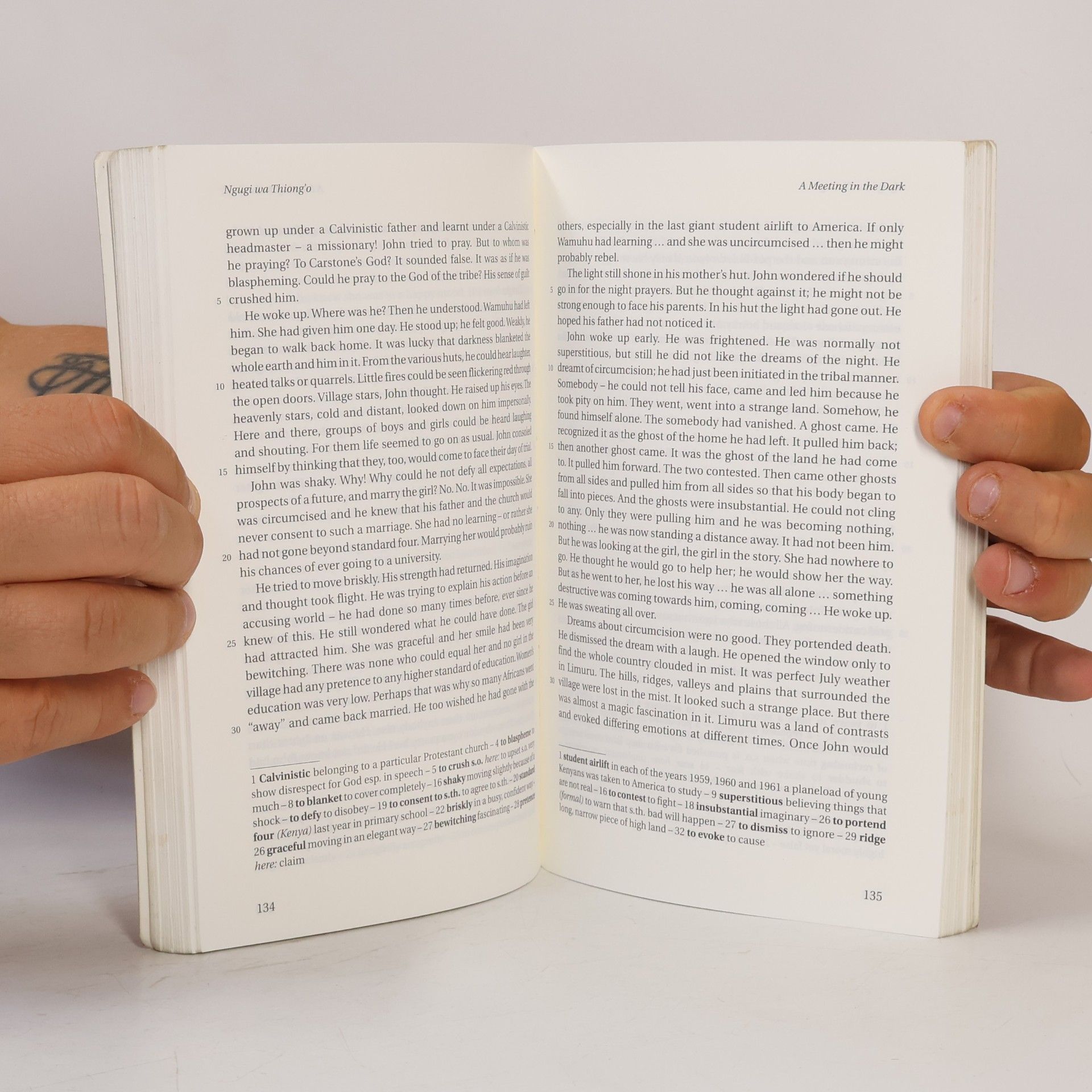 Various authors Caught between Cultures