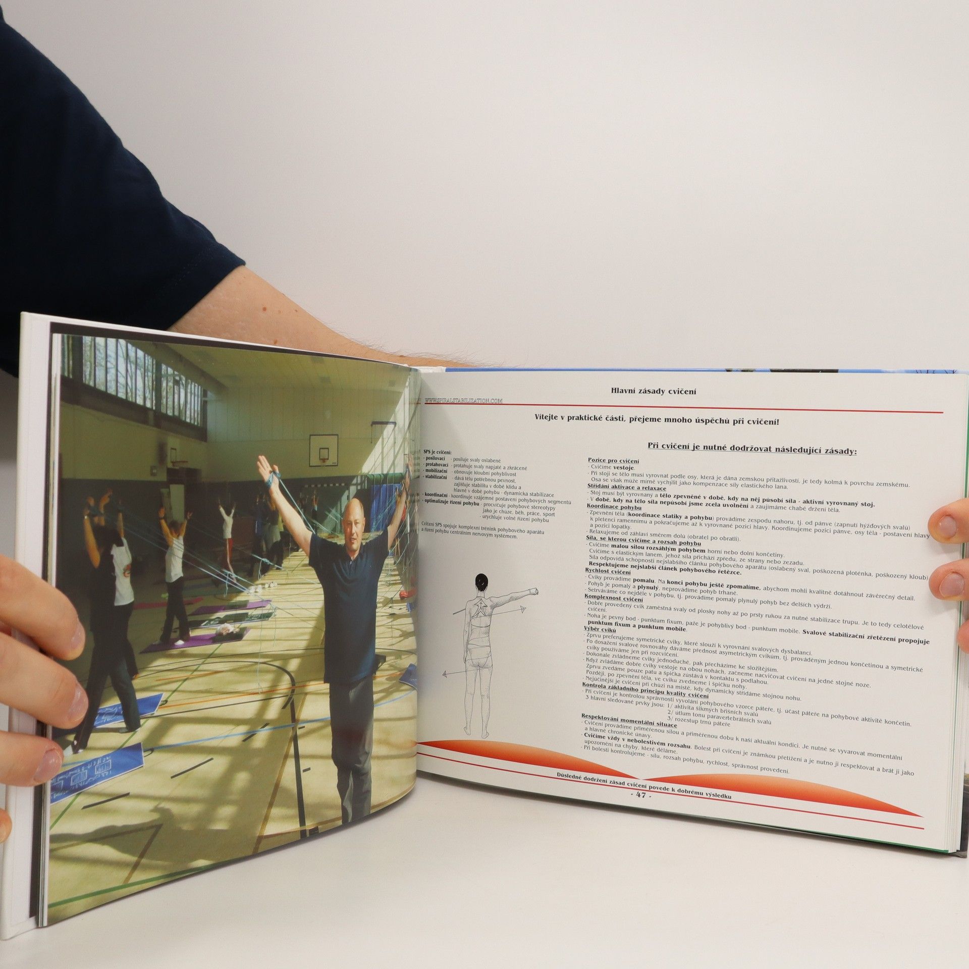 Richard Smíšek Spirální stabilizace páteře : léčba a prevence bolestí zad : metoda SPS - spirální stabilizace páteře : stabilizace páteře a celého těla spirálními svalovými řetězci : SMíšek systém - funkční stabilizace a mobilizace páteře : systém výuky, léčby, regenerace, prevence, organizace rehabilitační péče