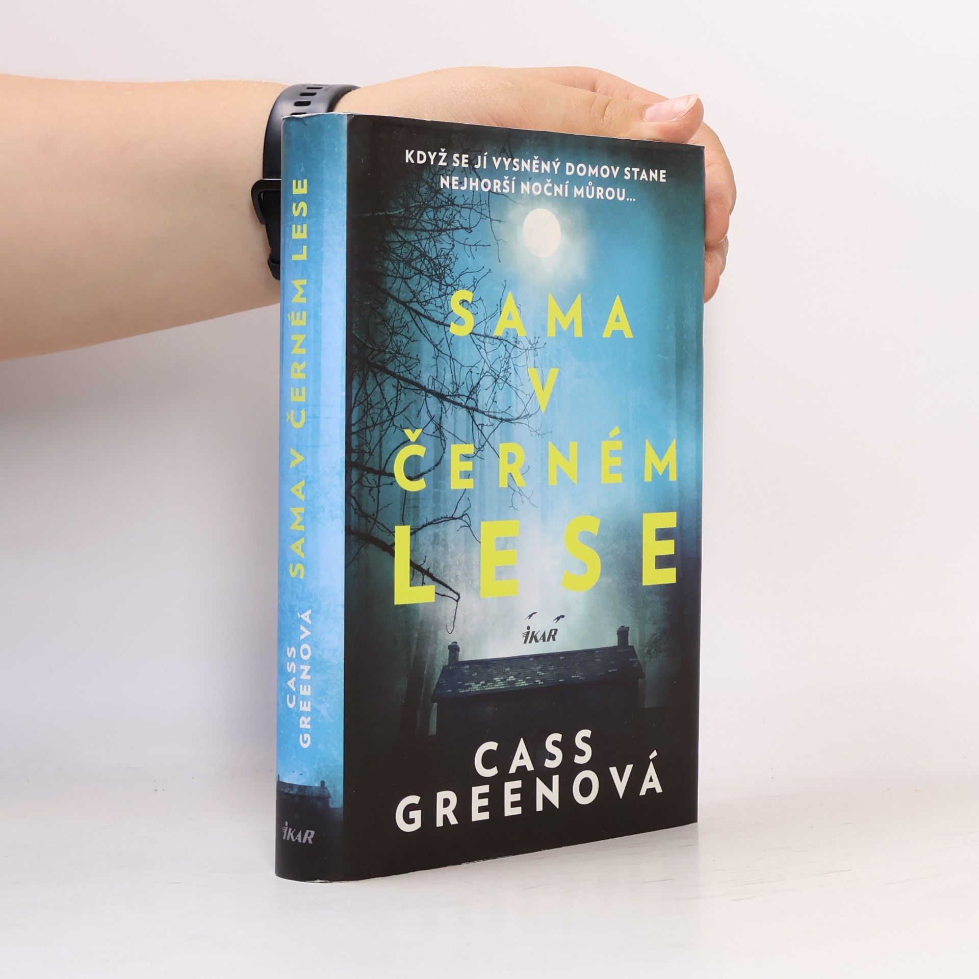Cass Green Sama v černém lese