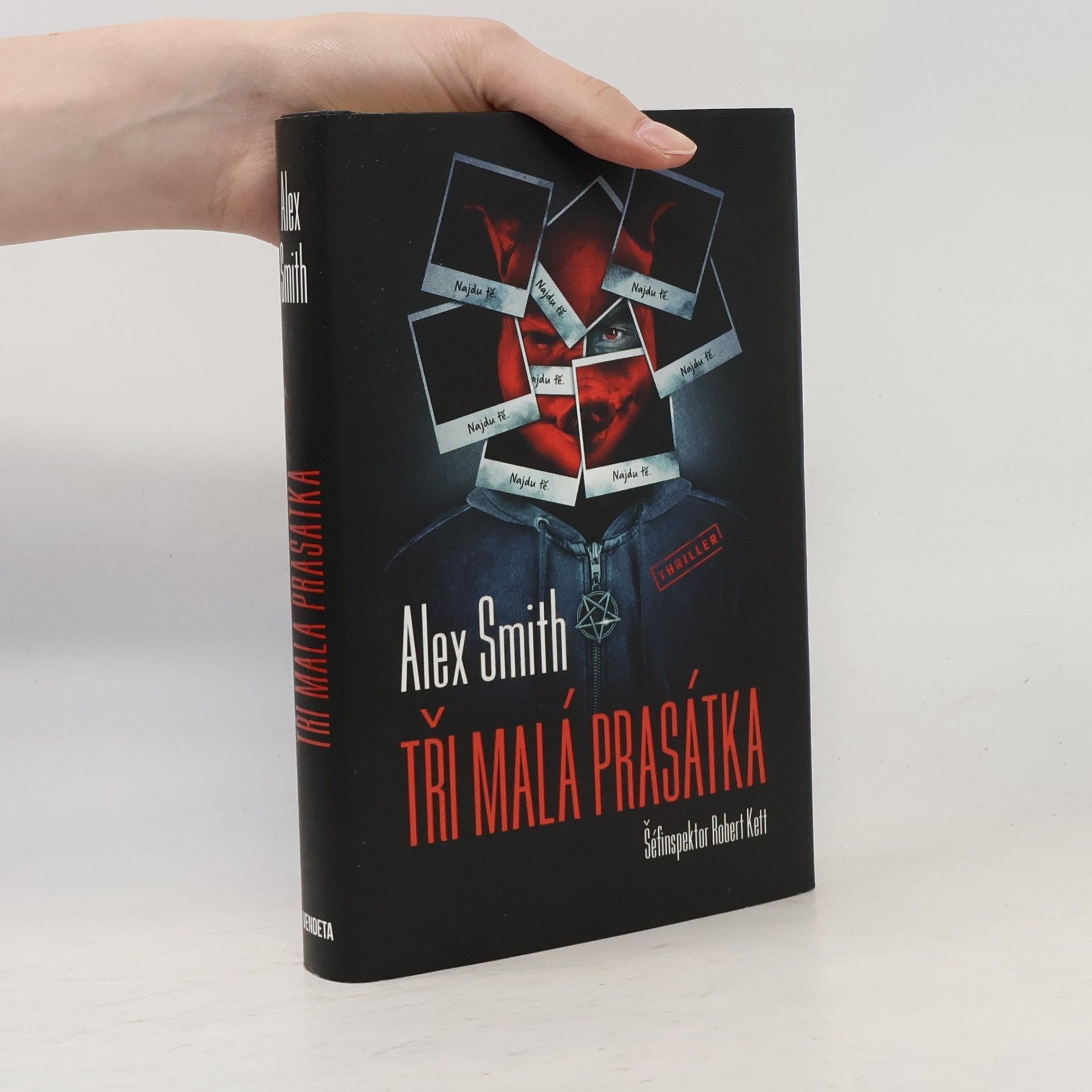 Alexander Gordon Smith Tři malá prasátka