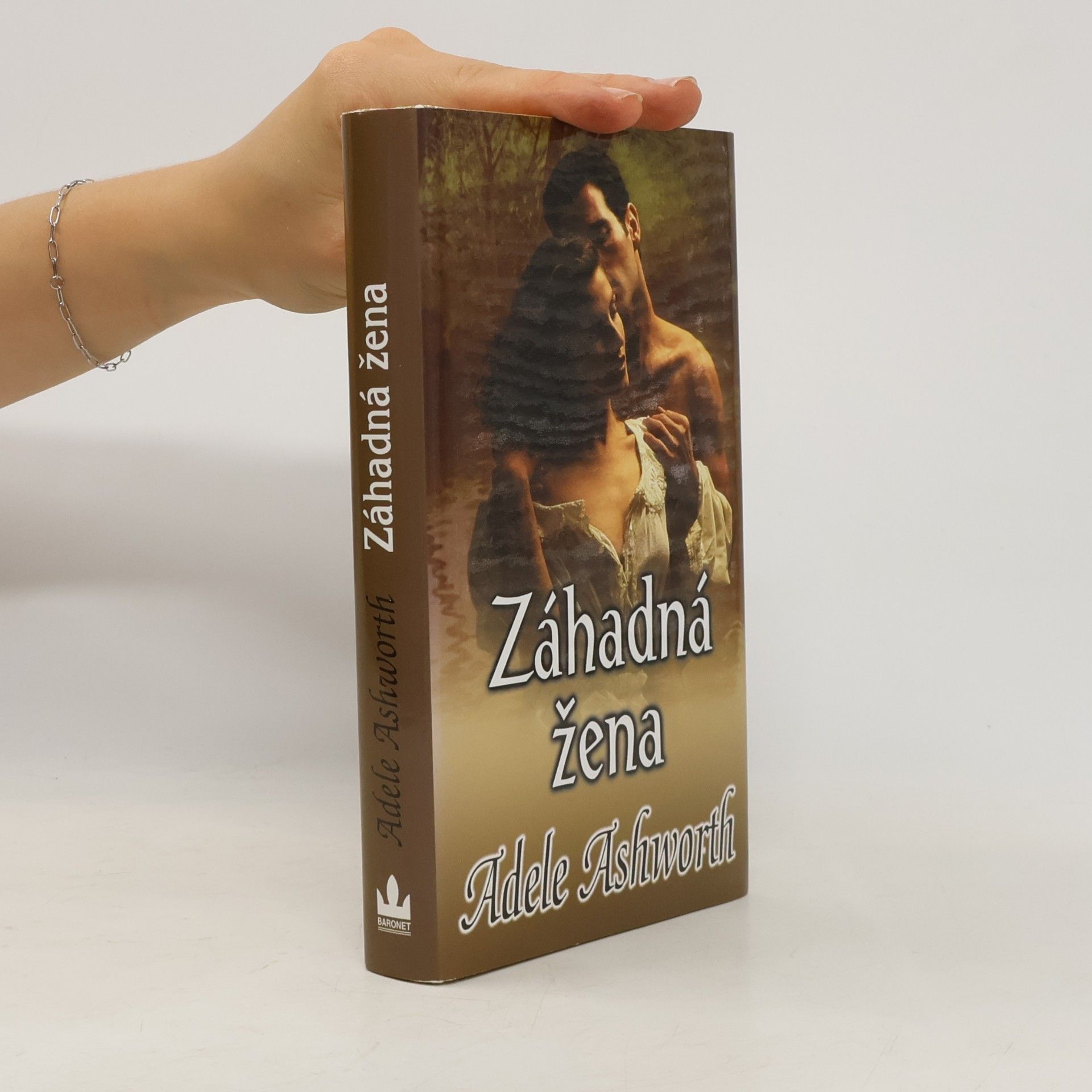 Adele Ashworth Záhadná žena