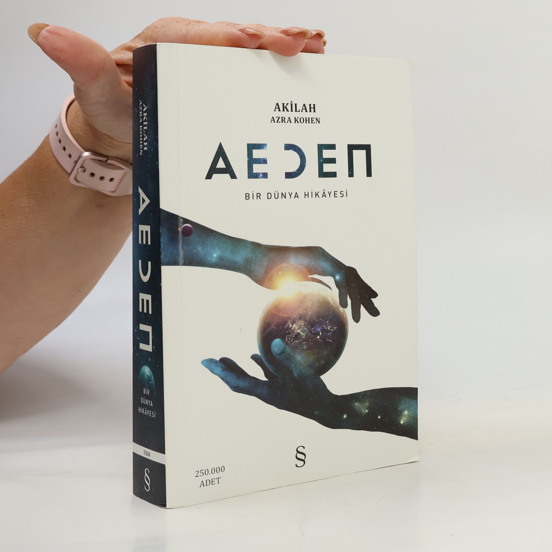 Akilah Azra Kohen Aeden Bir Dünya Hikayesi