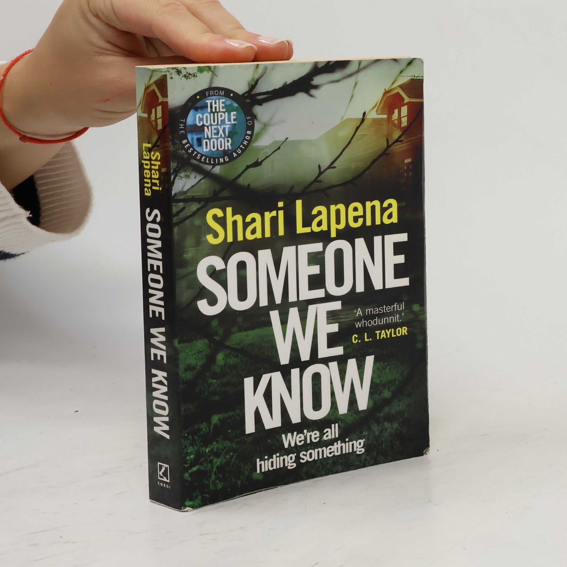 Shari Lapena Someone we know