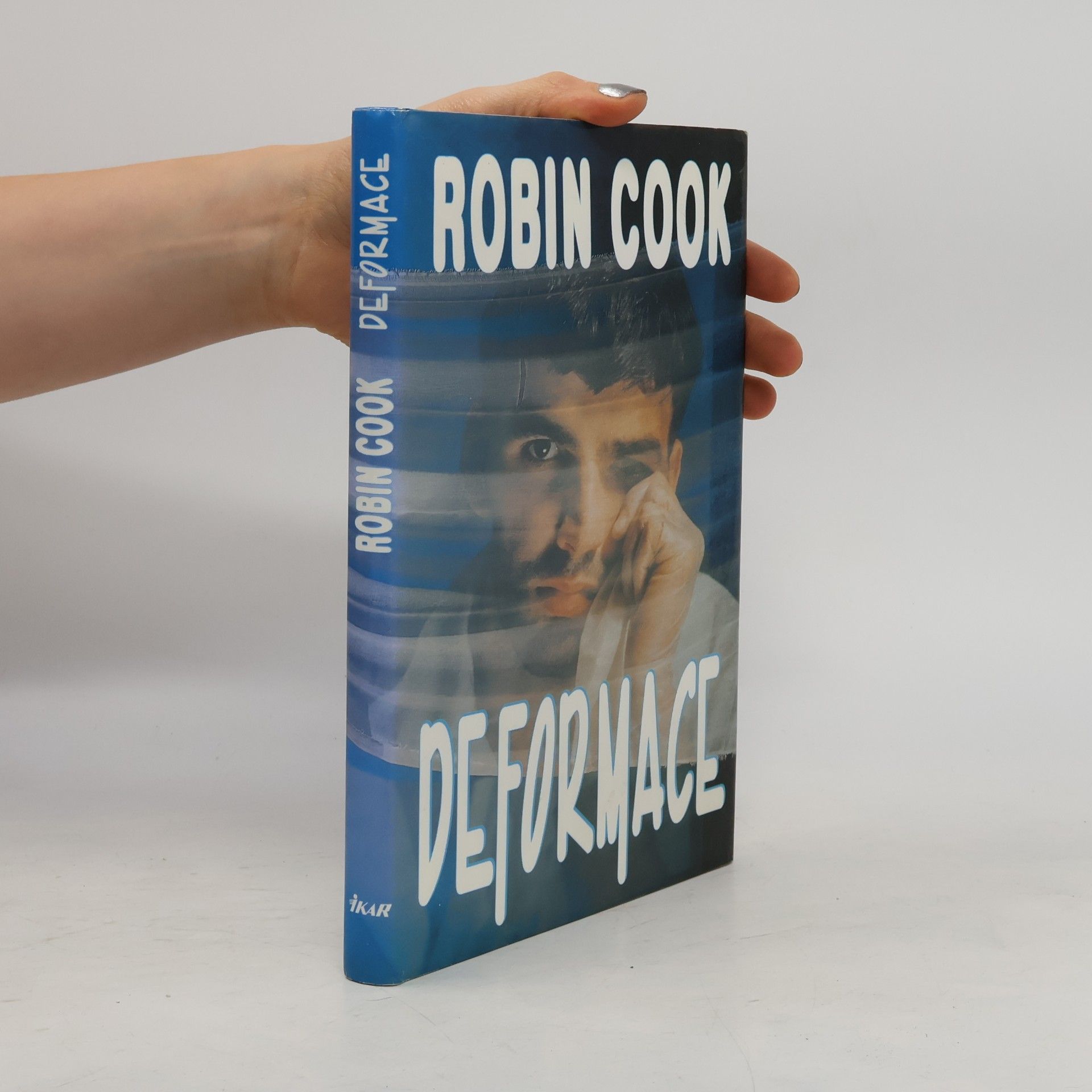 Robin Cook Deformace