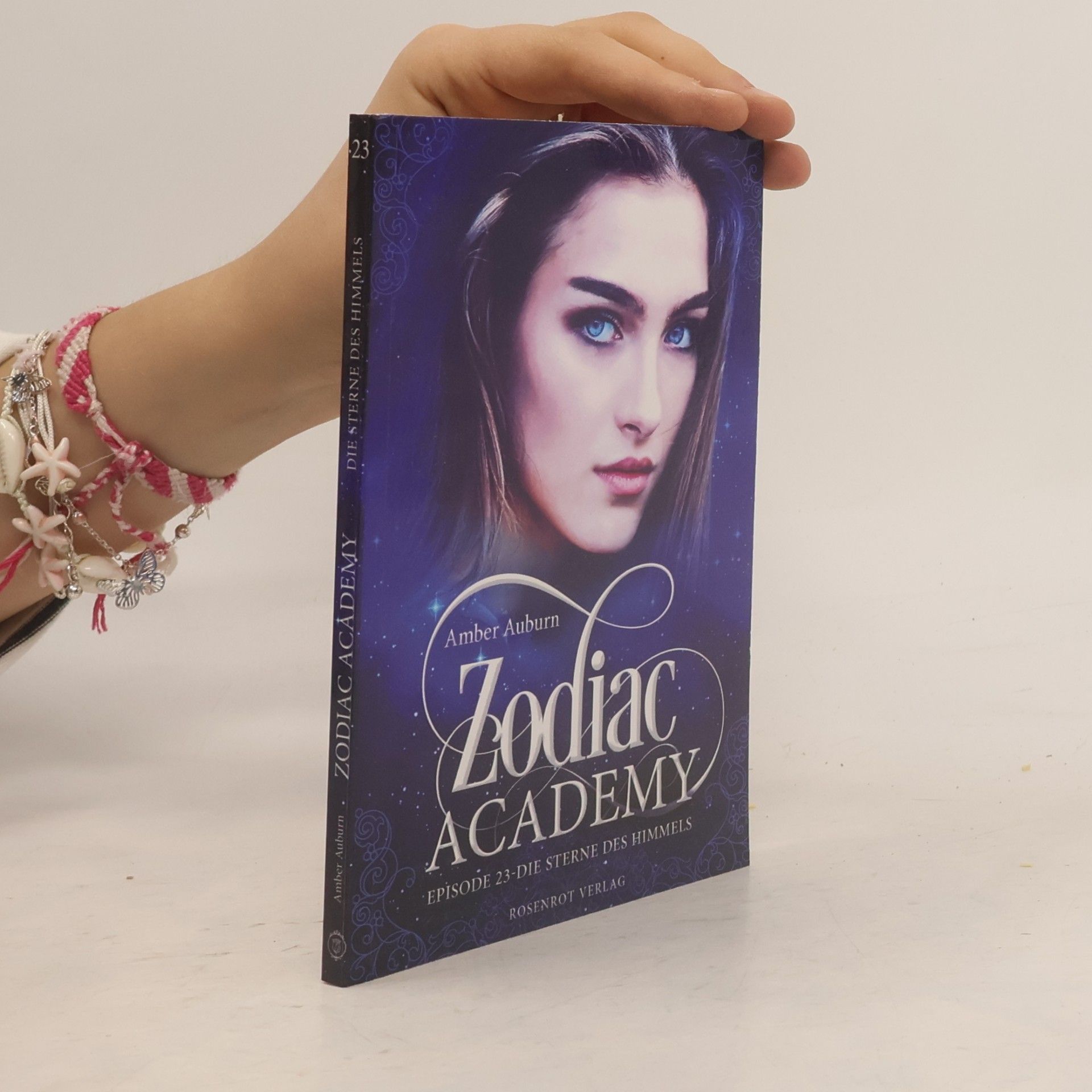 Amber Auburn Zodiac Academy, Episode 23 - Die Sterne des Himmels