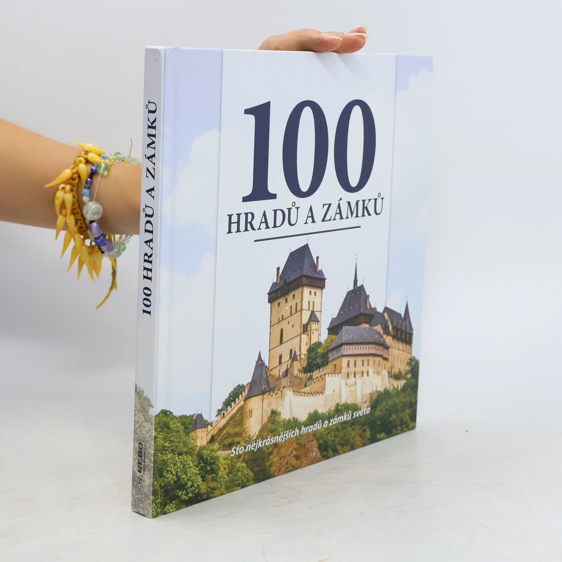 Kolektiv autorů 100 hradů a zámků