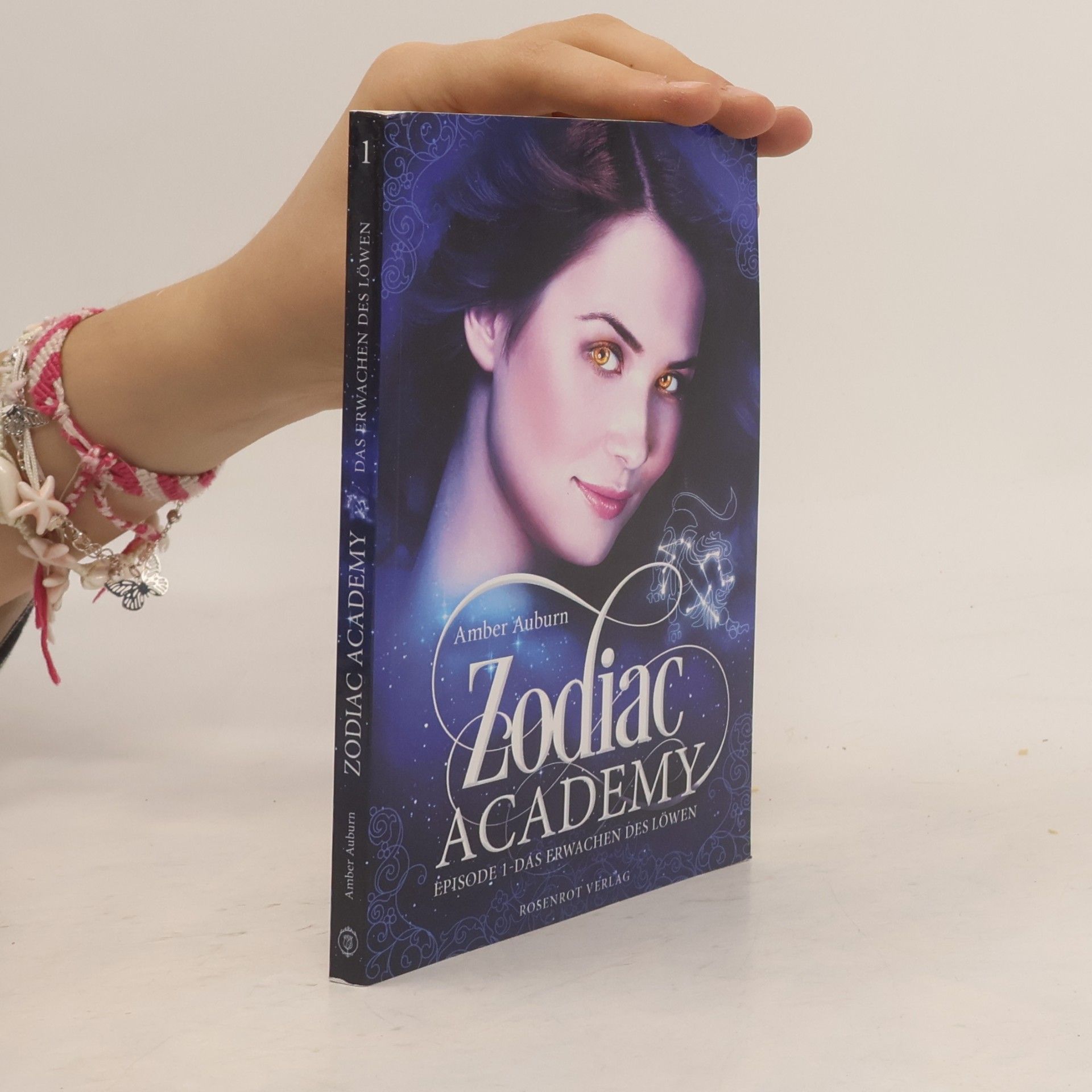 Amber Auburn Zodiac Academy