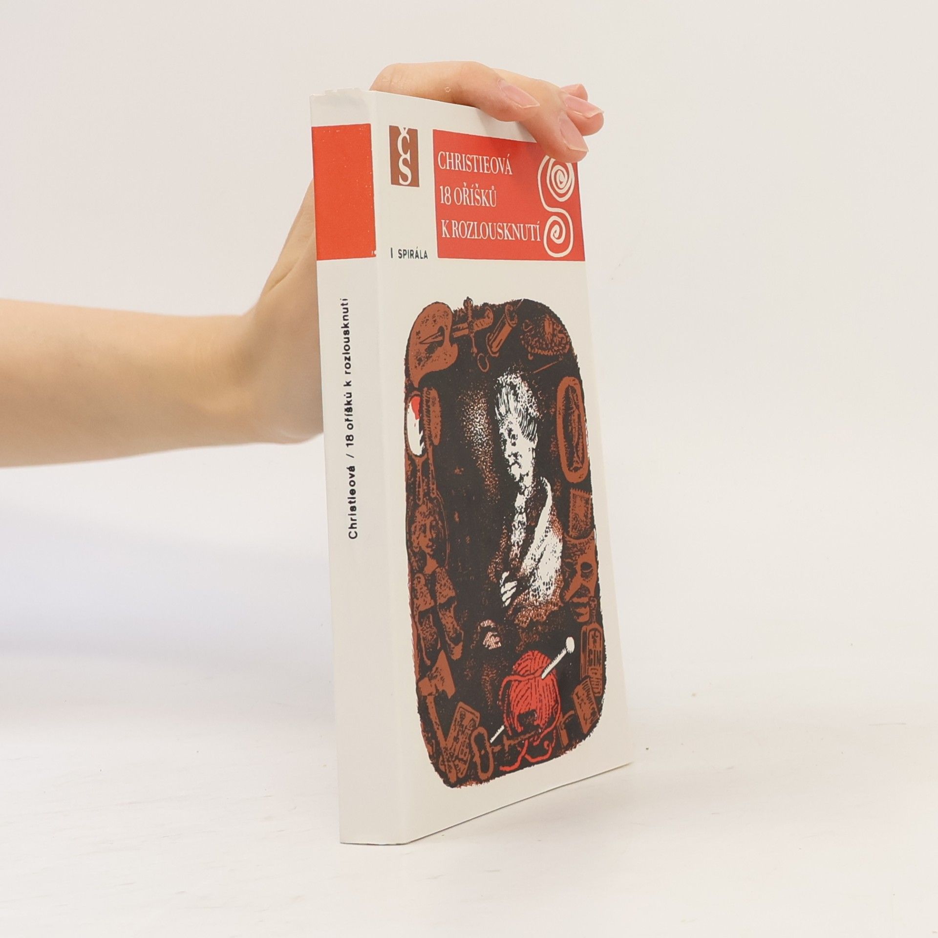 Agatha Christie 18 oříšků k rozlousknutí