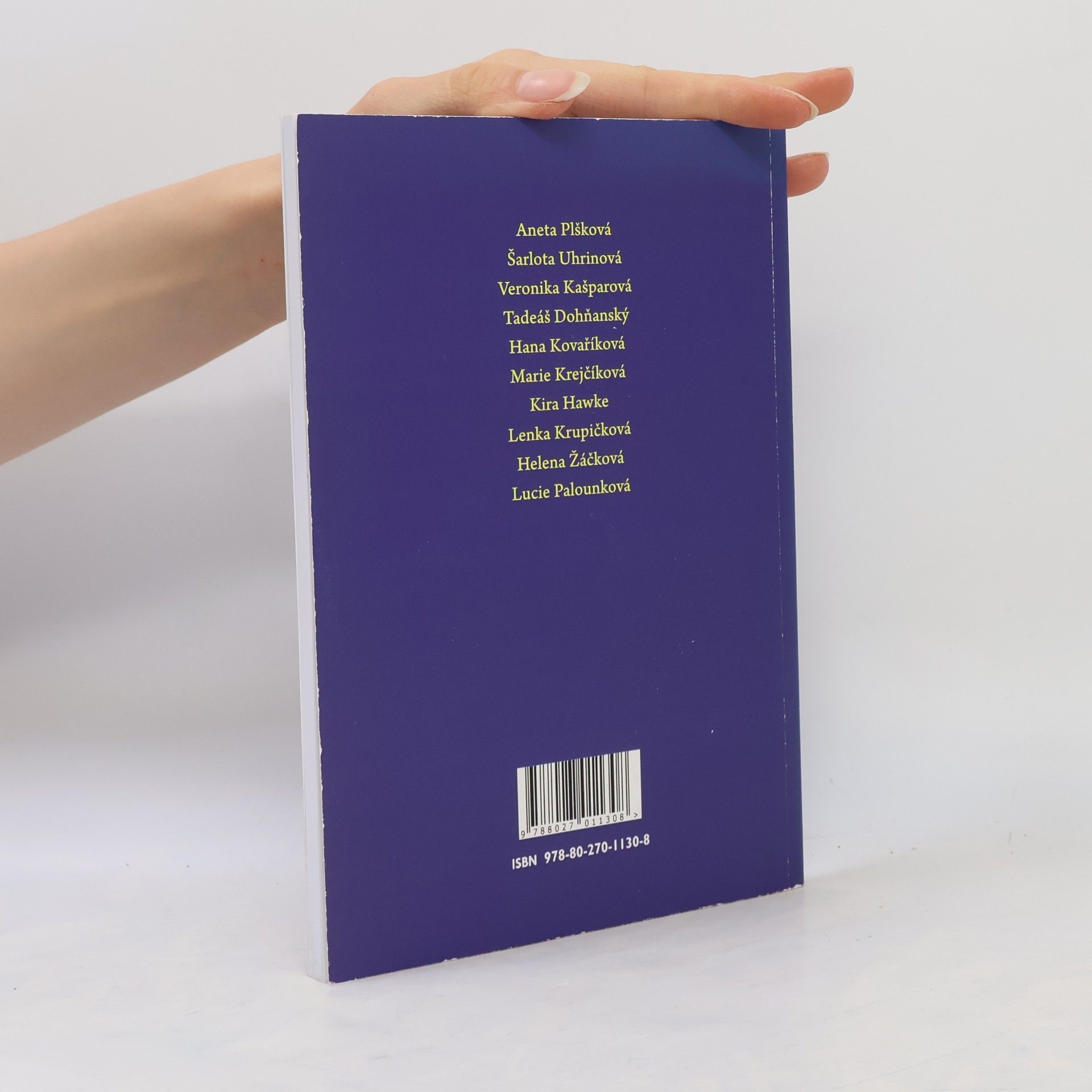 Hana Kováříková Ostatní ryby se ještě neprobudily: Sborník poezie, která nemá s rybami nic společného