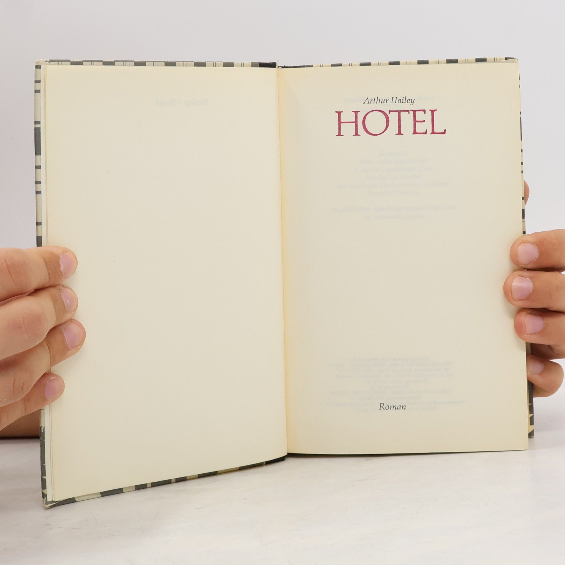 Arthur Hailey Hotel