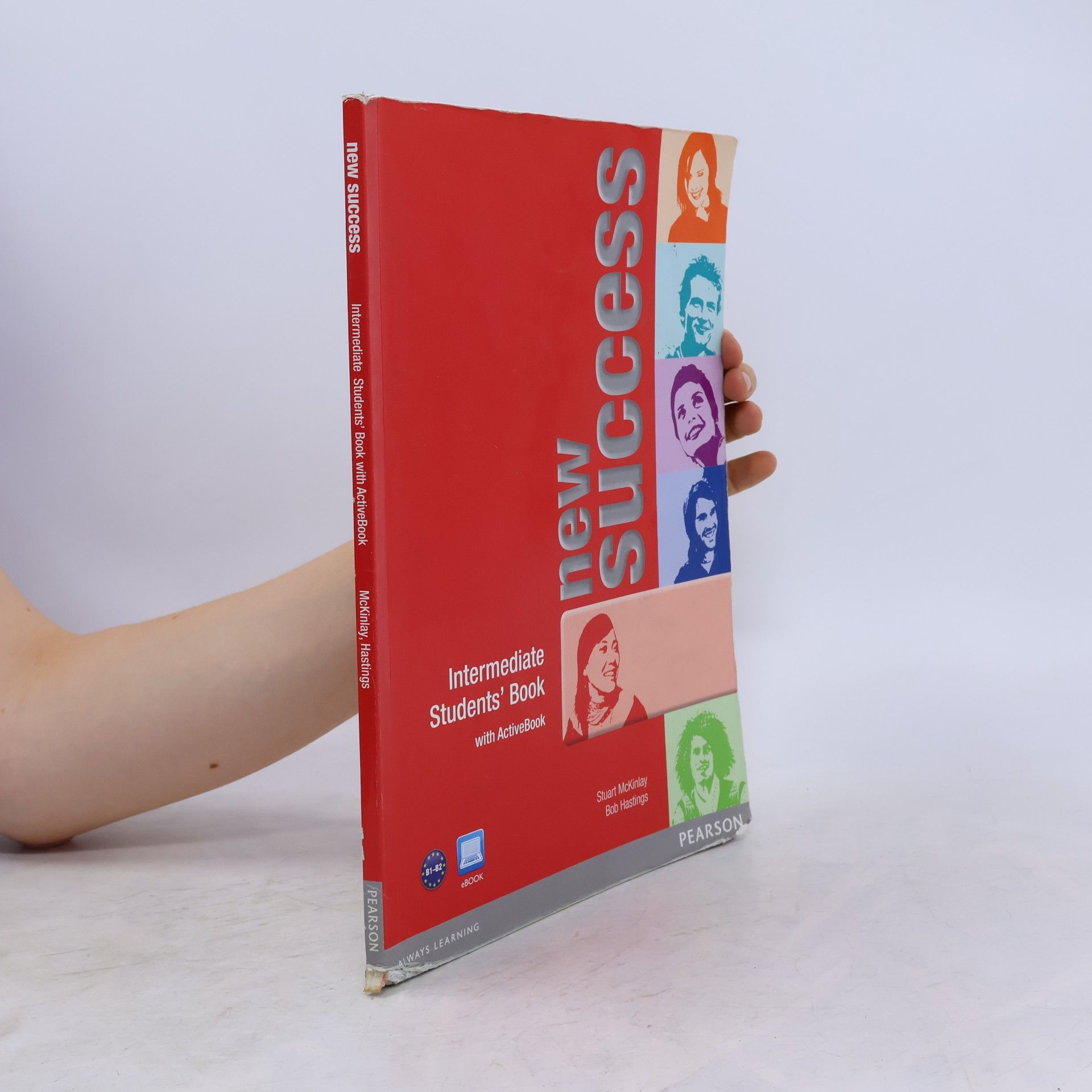 Stuart McKinlay New success : intermediate. Students' book with ActiveBook