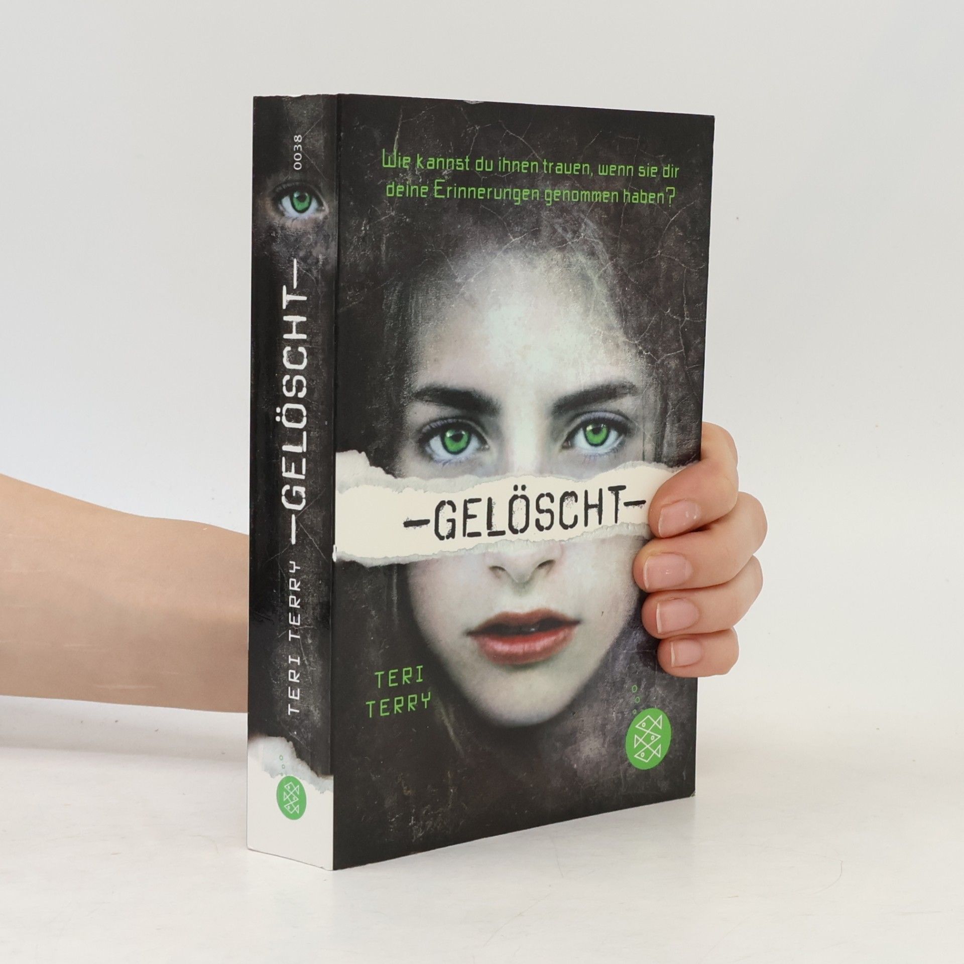 Teri Terry Gelöscht