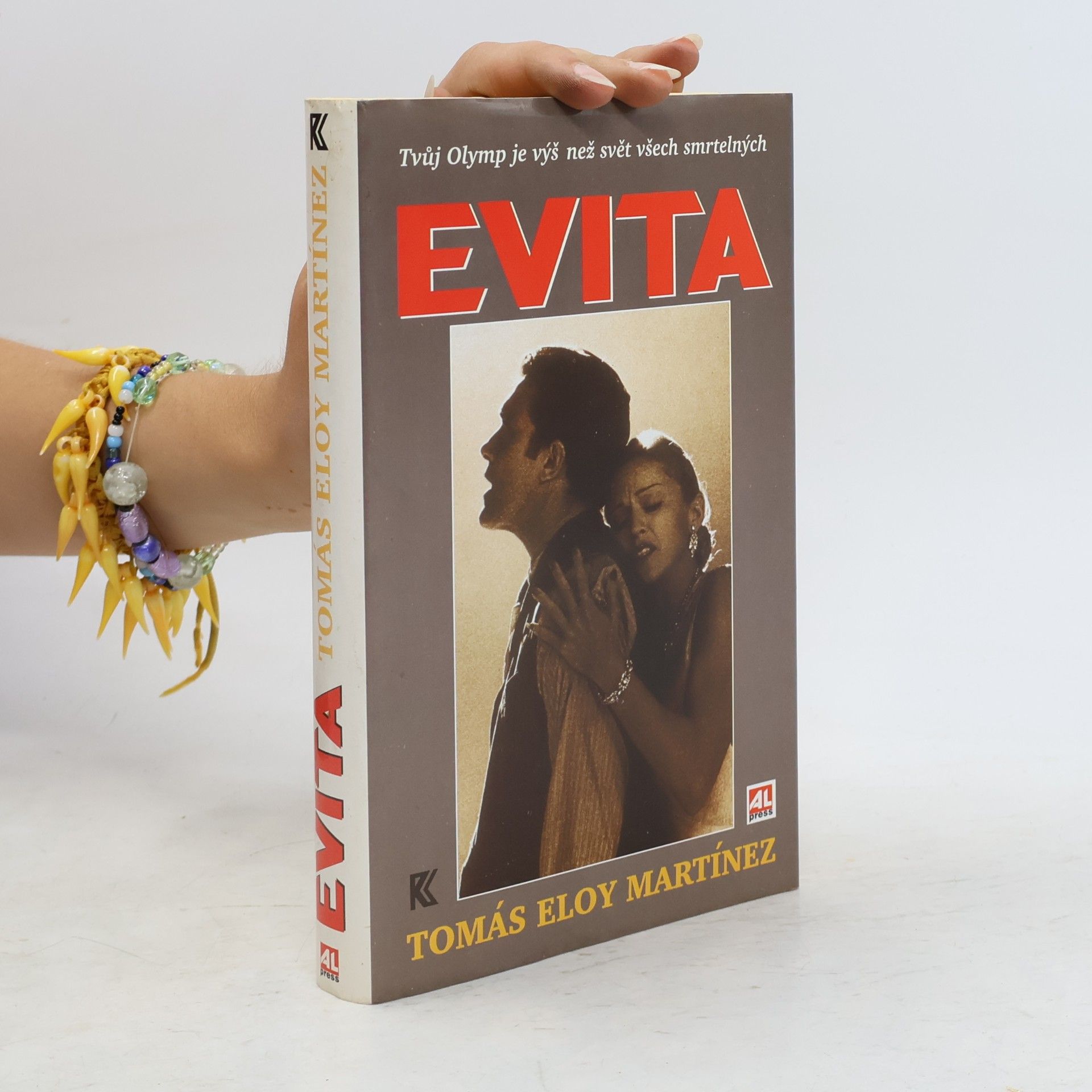Tomás Eloy Martínez Evita