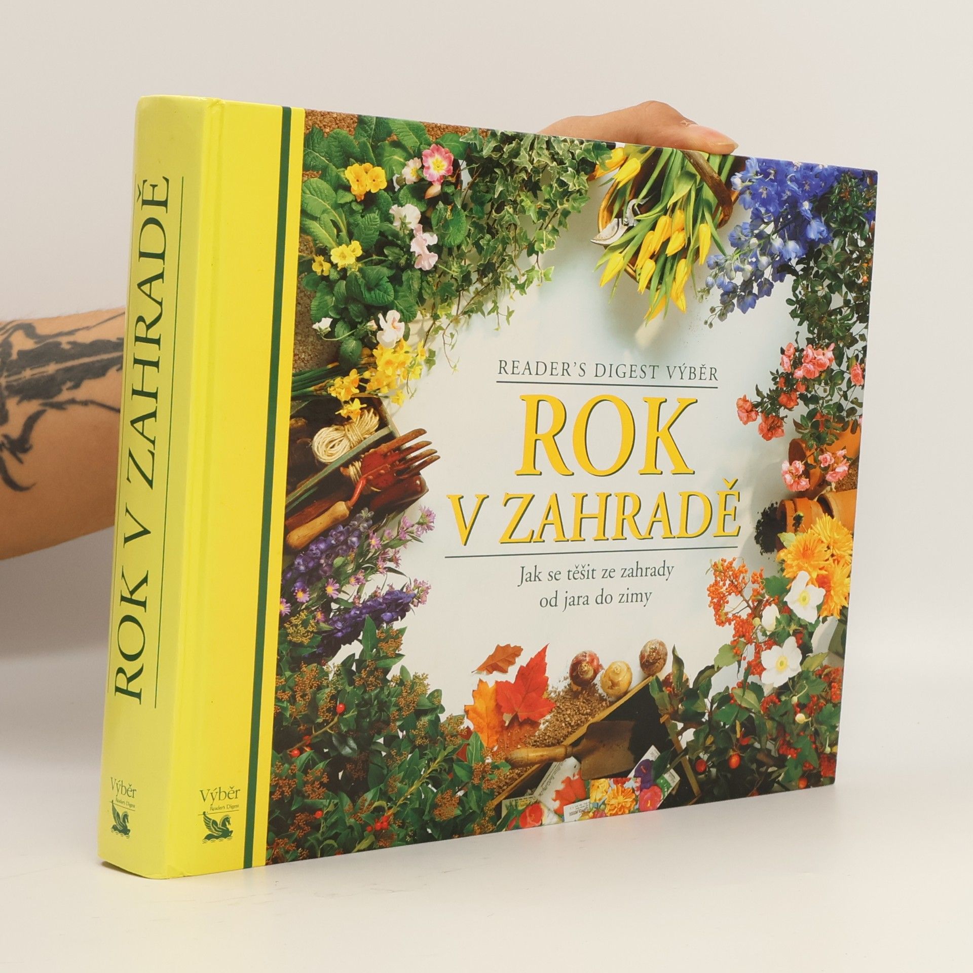 Autores varios Rok v zahradě. Jak se těšit ze zahrady od jara do zimy