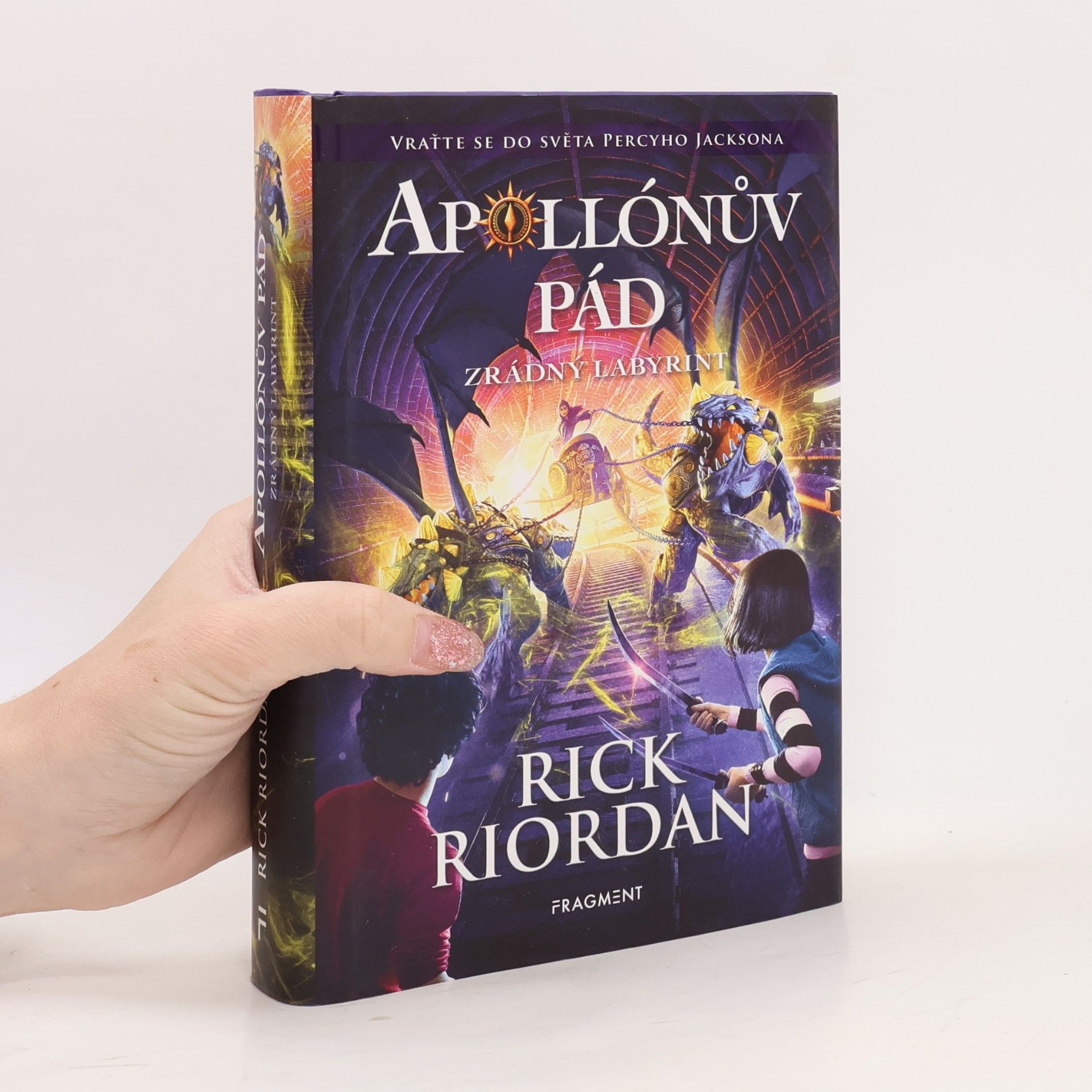 Rick Riordan Apollónův pád. Zrádný labyrint