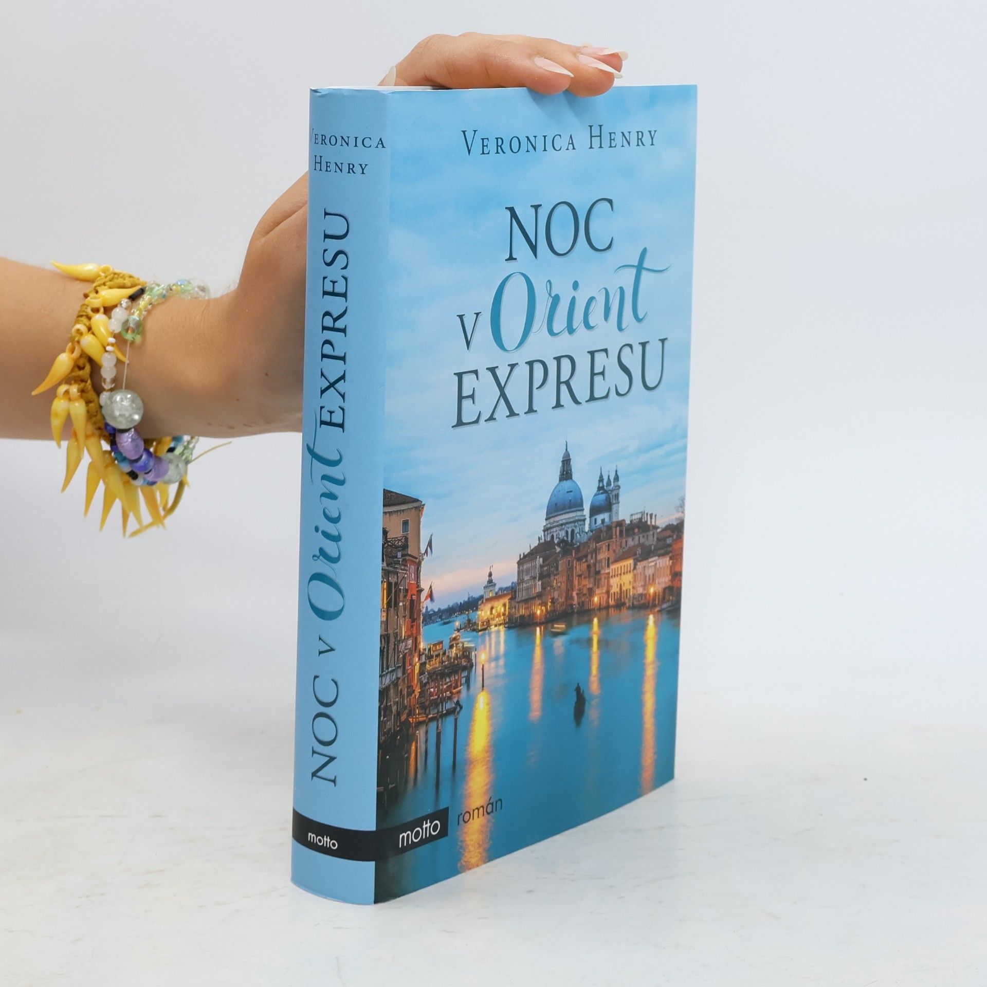 Veronica Henry Noc v Orient expresu