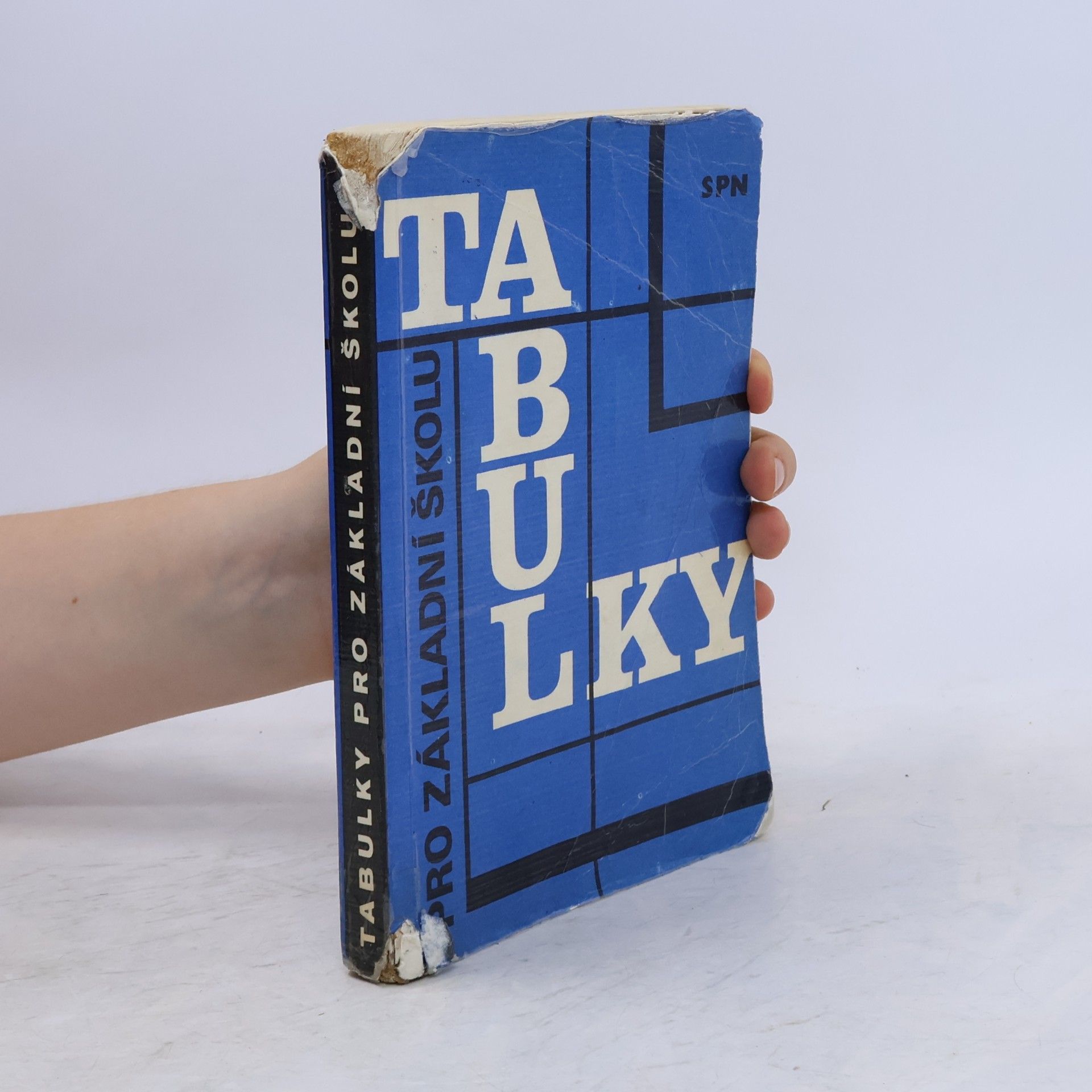Autores varios Tabulky pro základní školu