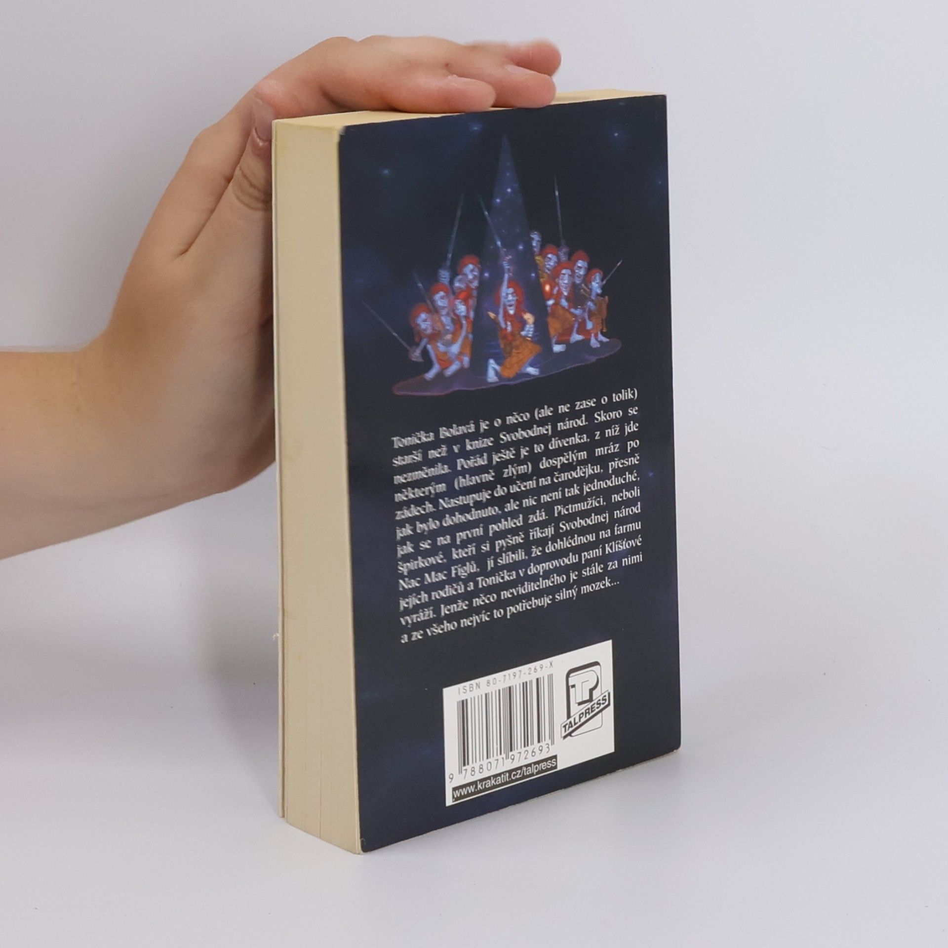 Terry Pratchett Klobouk s oblohou