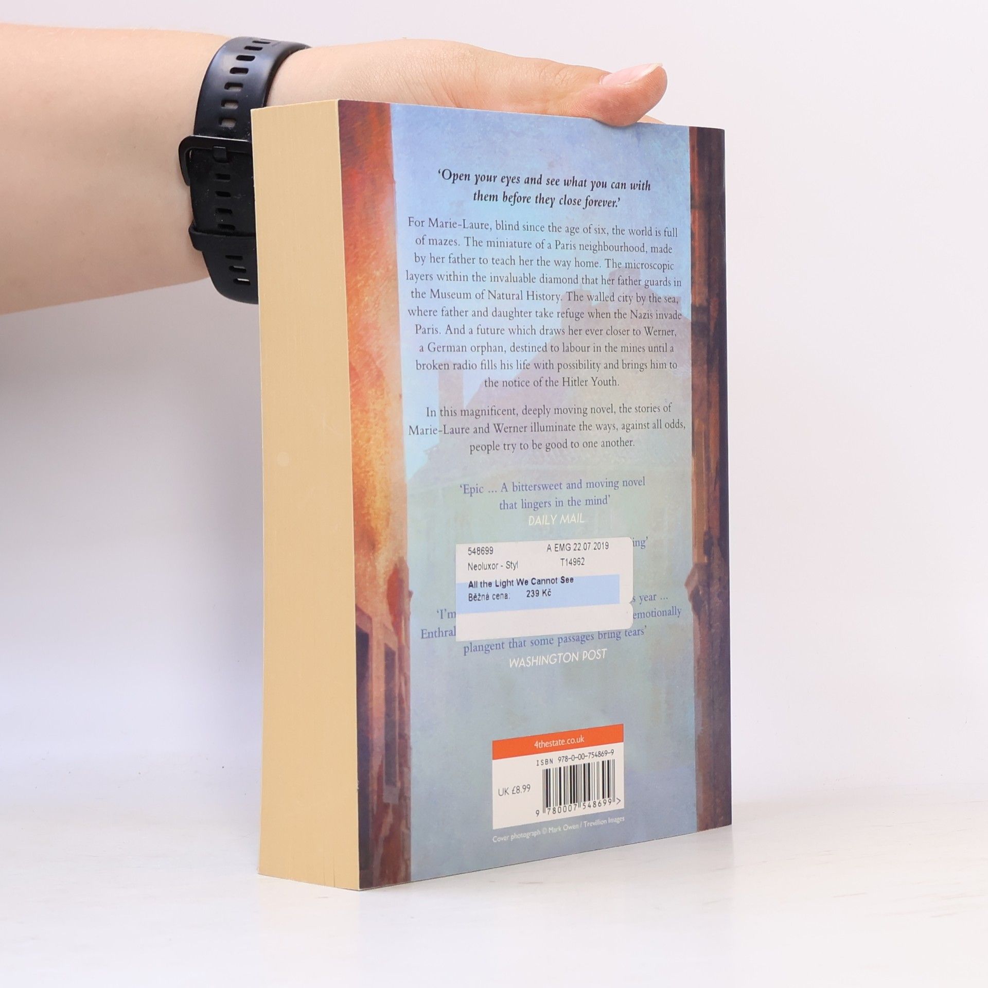 Anthony Doerr All the light we cannot see