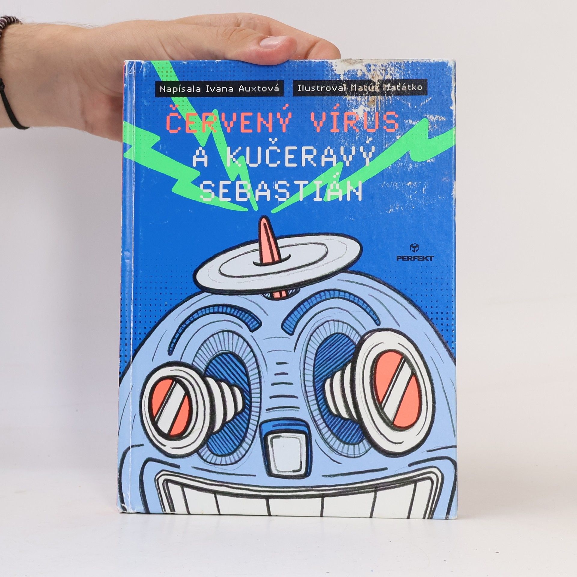 Ivana Auxtová Červený vírus a kučeravý Sebastián