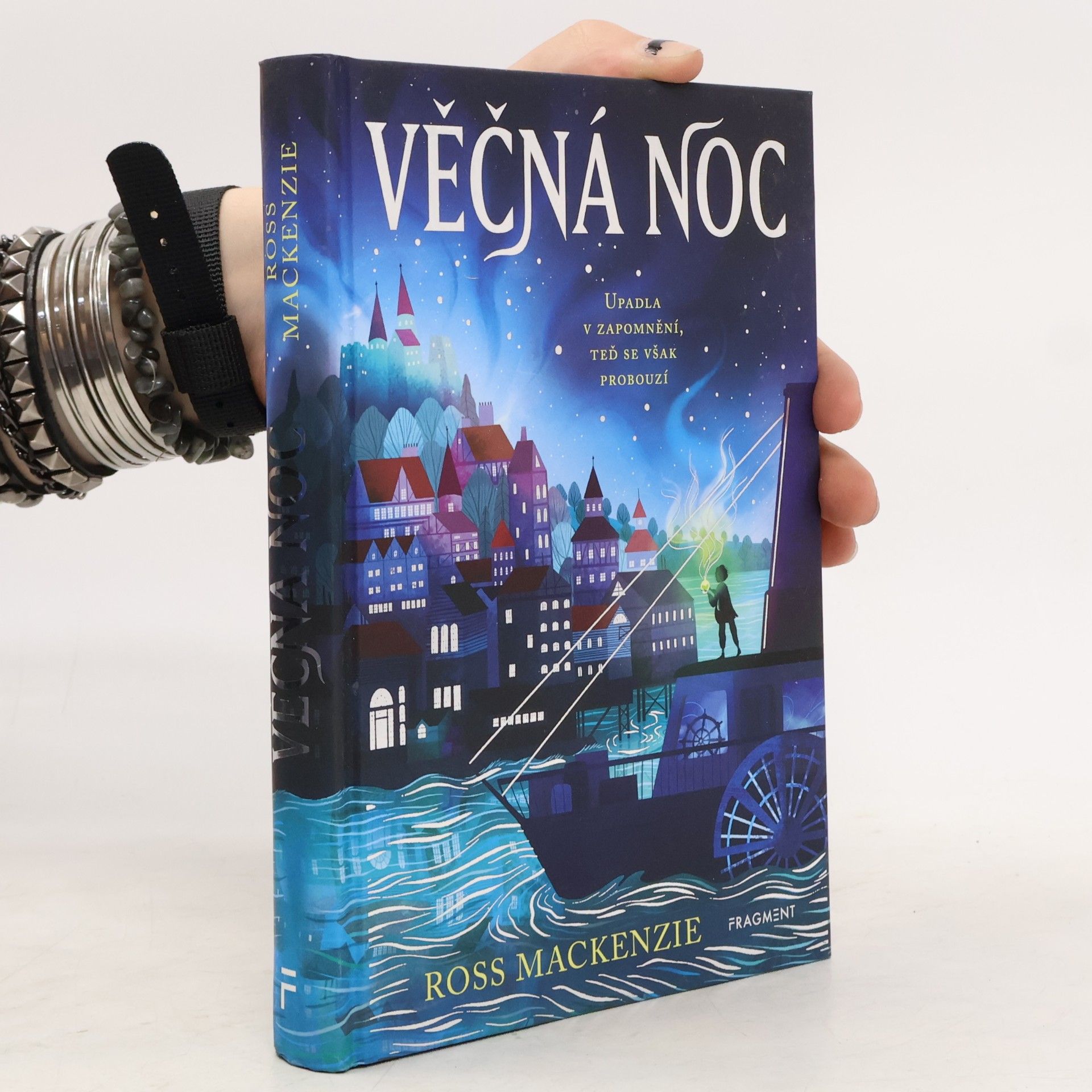 Ross MacKenzie Věčná noc