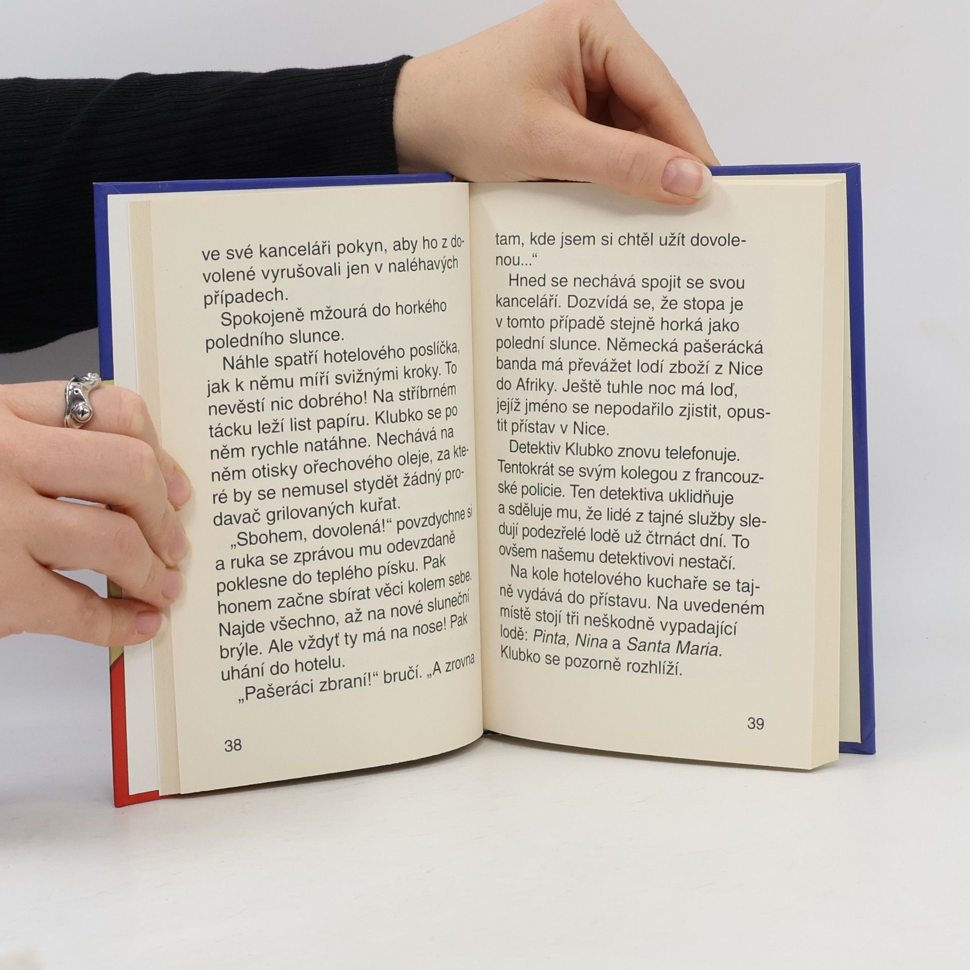 Ursel Scheffler Detektiv Klubko. Záhada červené ponožky (s lupou)