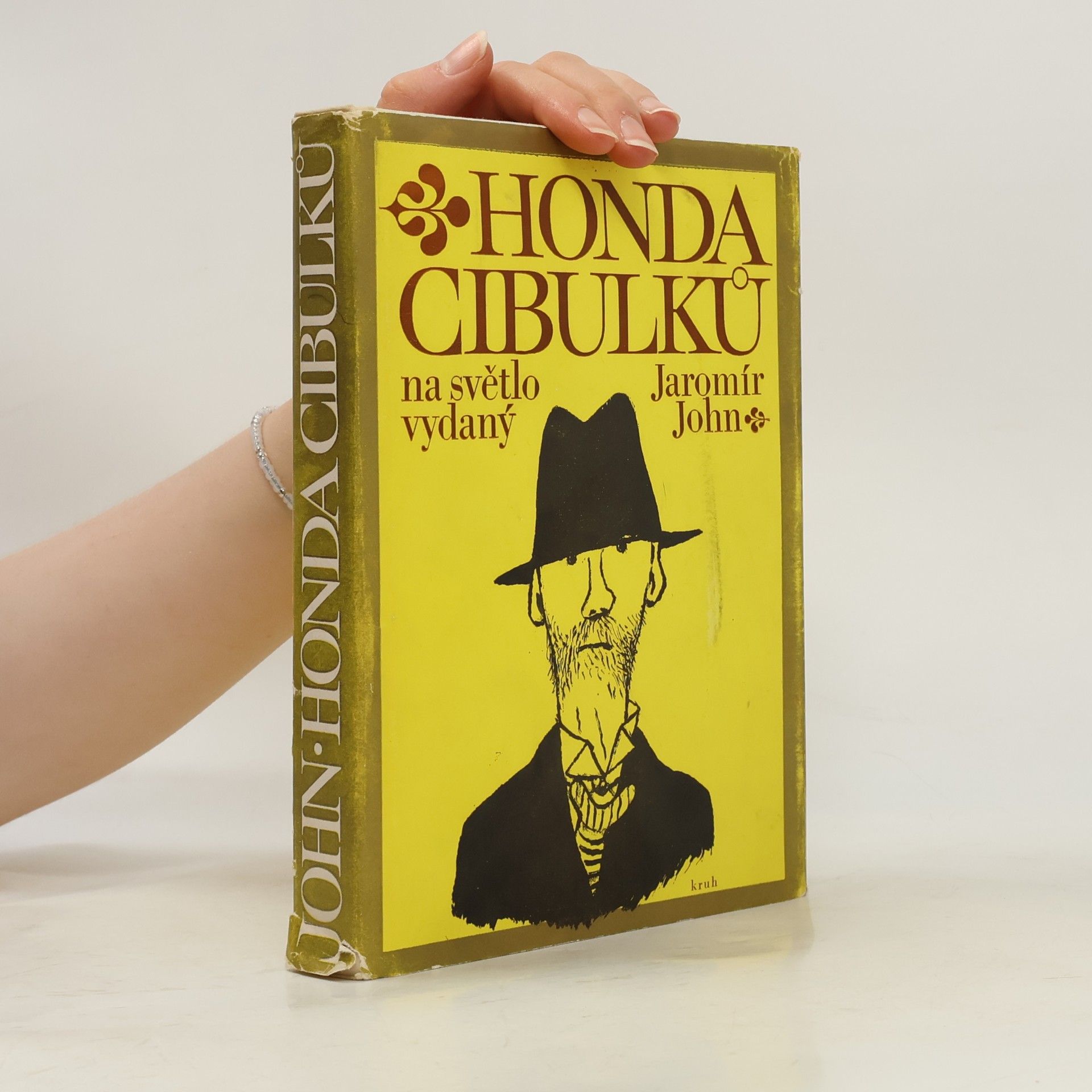 Jaromír John Honda Cibulků na světlo vydaný