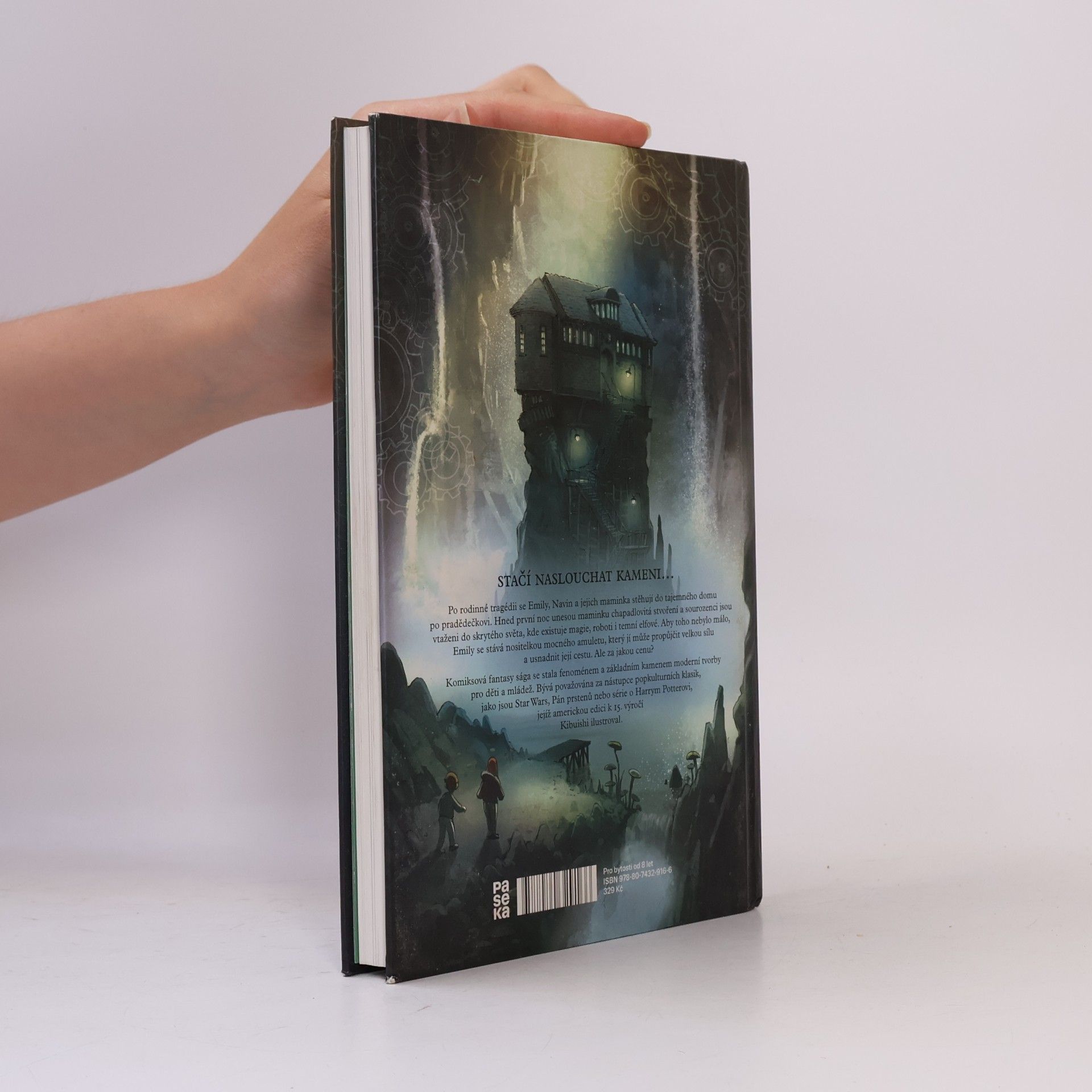 Kazu Kibuishi Paní kamene. Amulet. Kniha první
