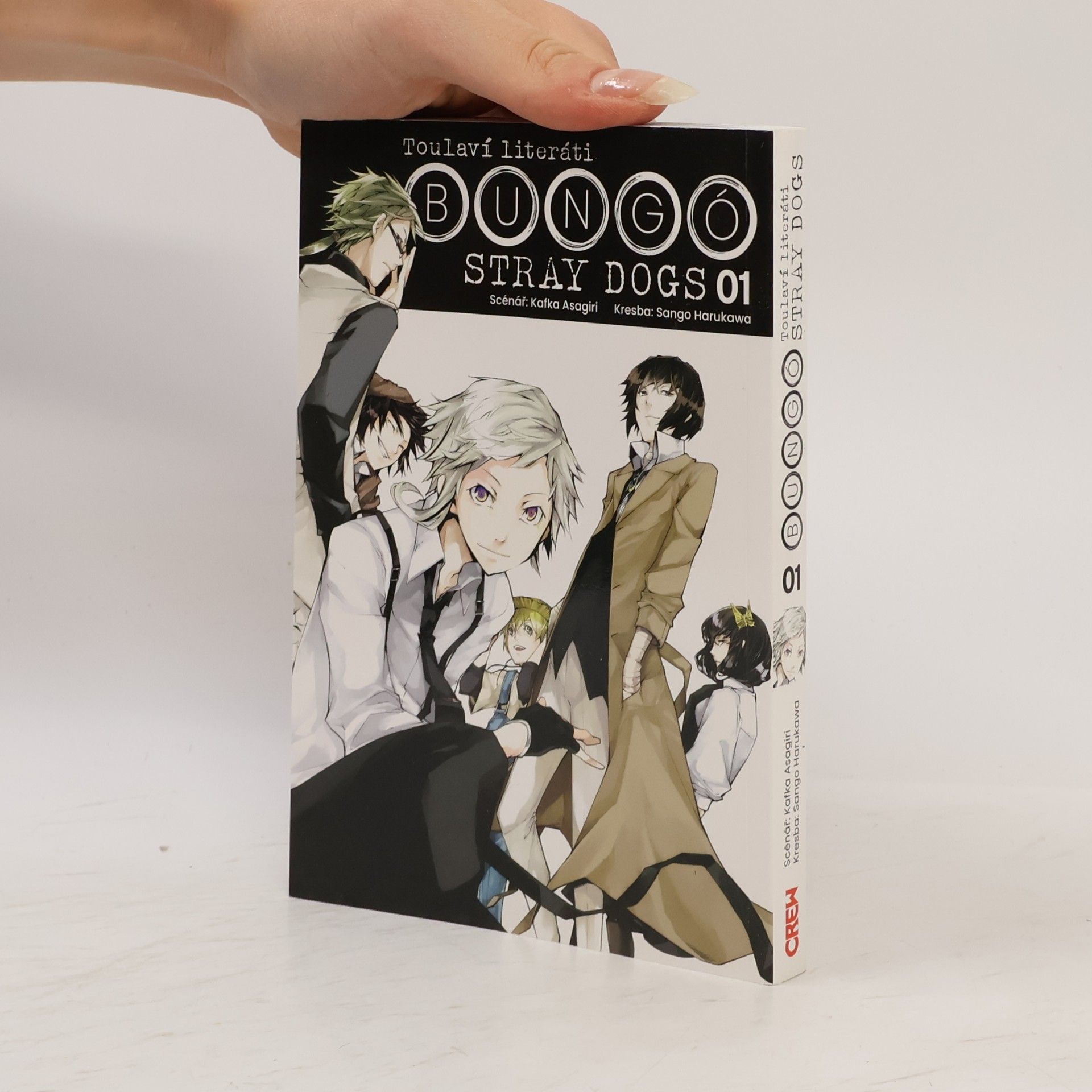 Kafka Asagiri Toulaví literáti. Bungó Stray Dogs 01