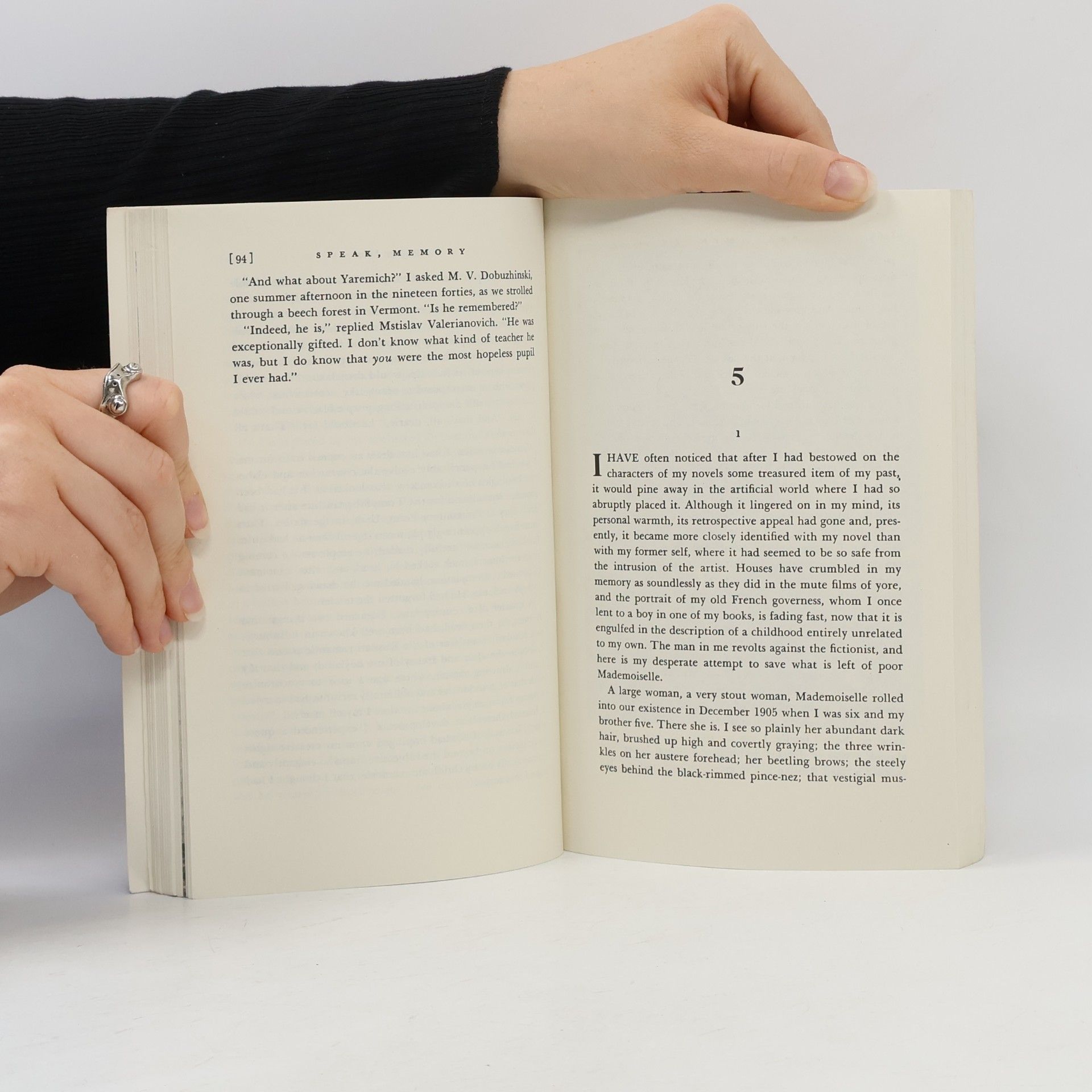 Vladimir Vladimirovič Nabokov Speak, memory. An Autobiography Revisited