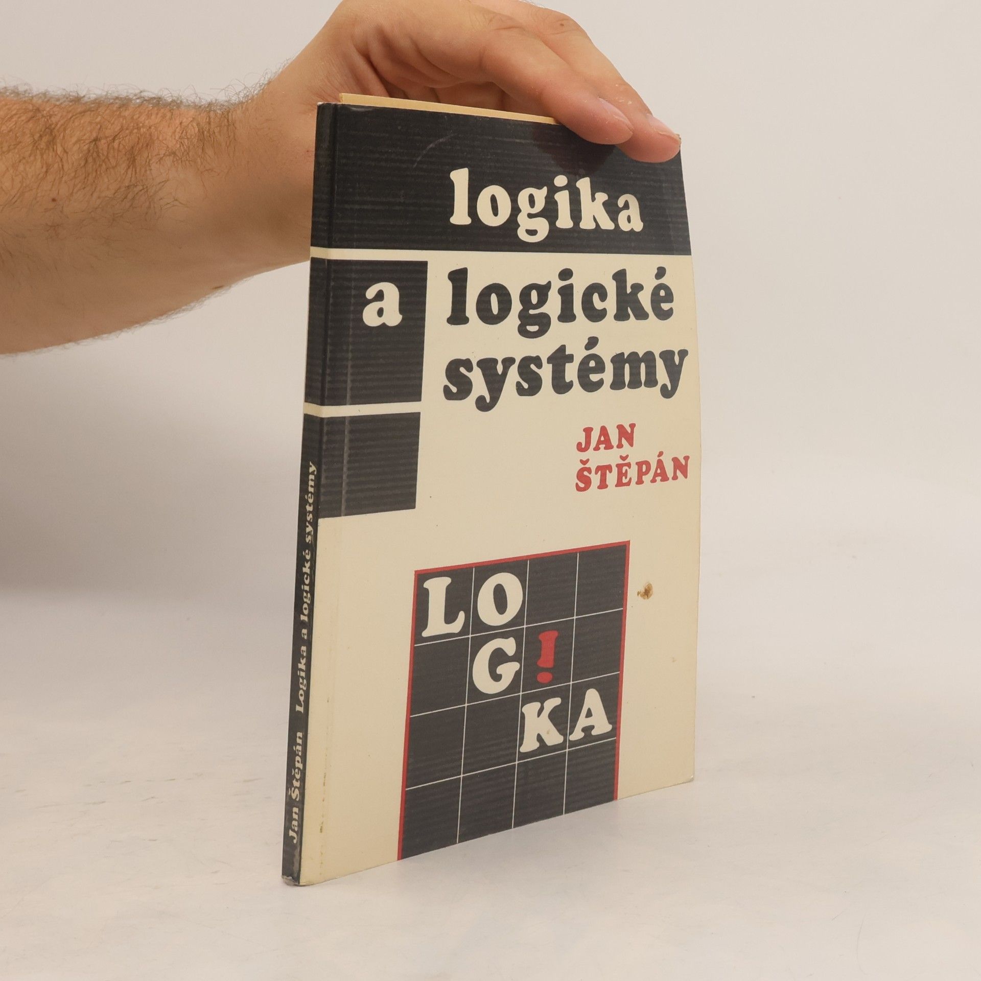 J. Štěpán Logika a logické systémy