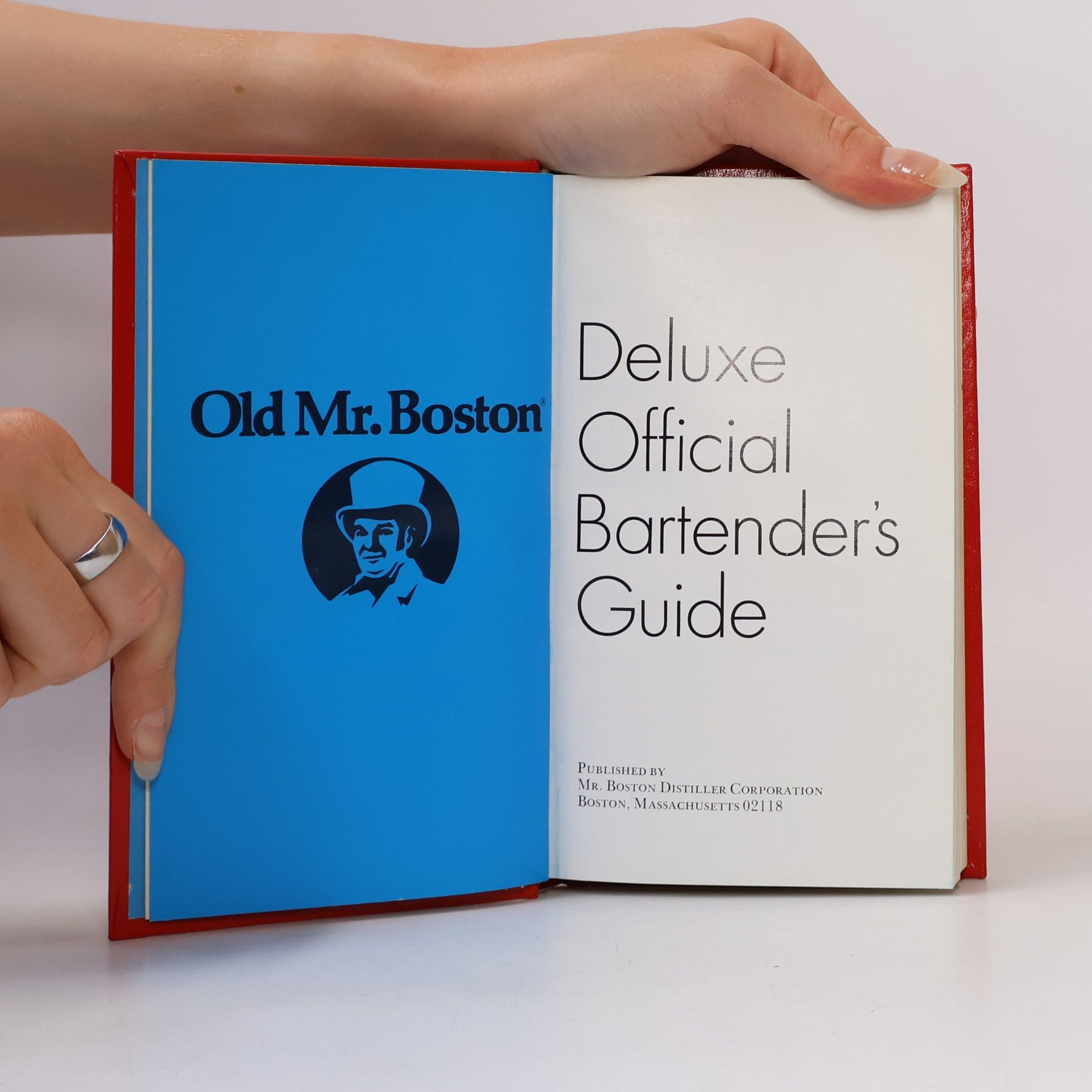 Autorenkollektiv Mr. Boston Deluxe Official Bartender’s Guide