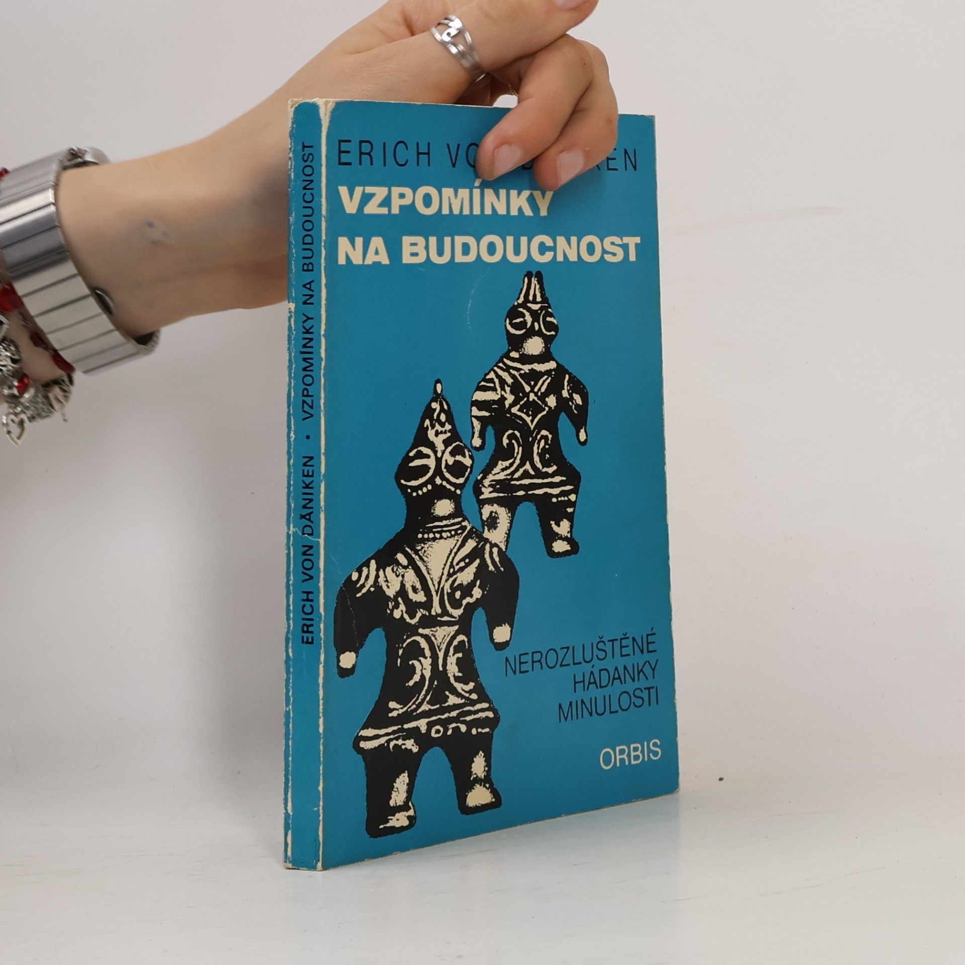 Erich von Däniken Vzpomínky na budoucnost