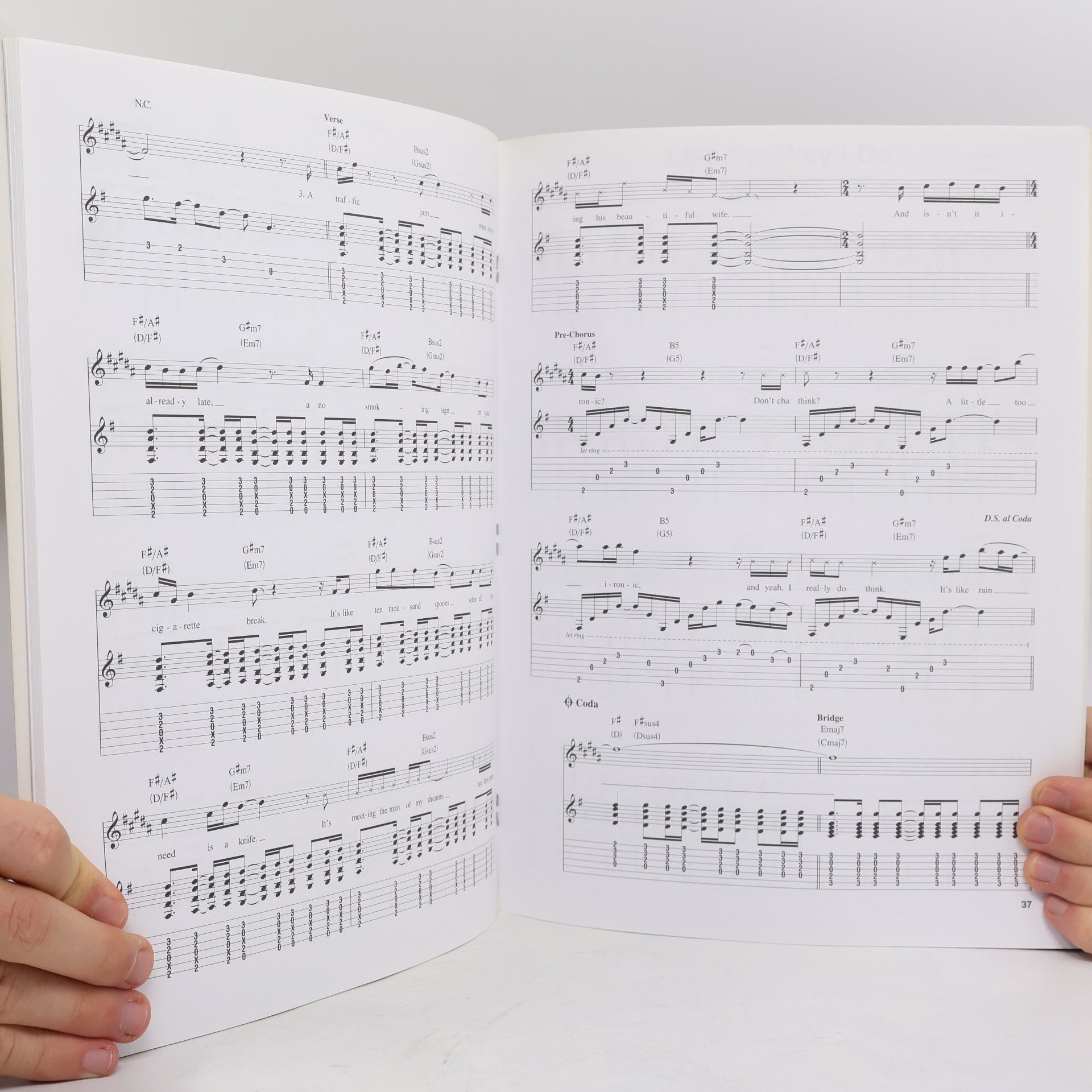 Anonymous Hal Leonard Guitar Play-Along - 87: Acoustic Women
