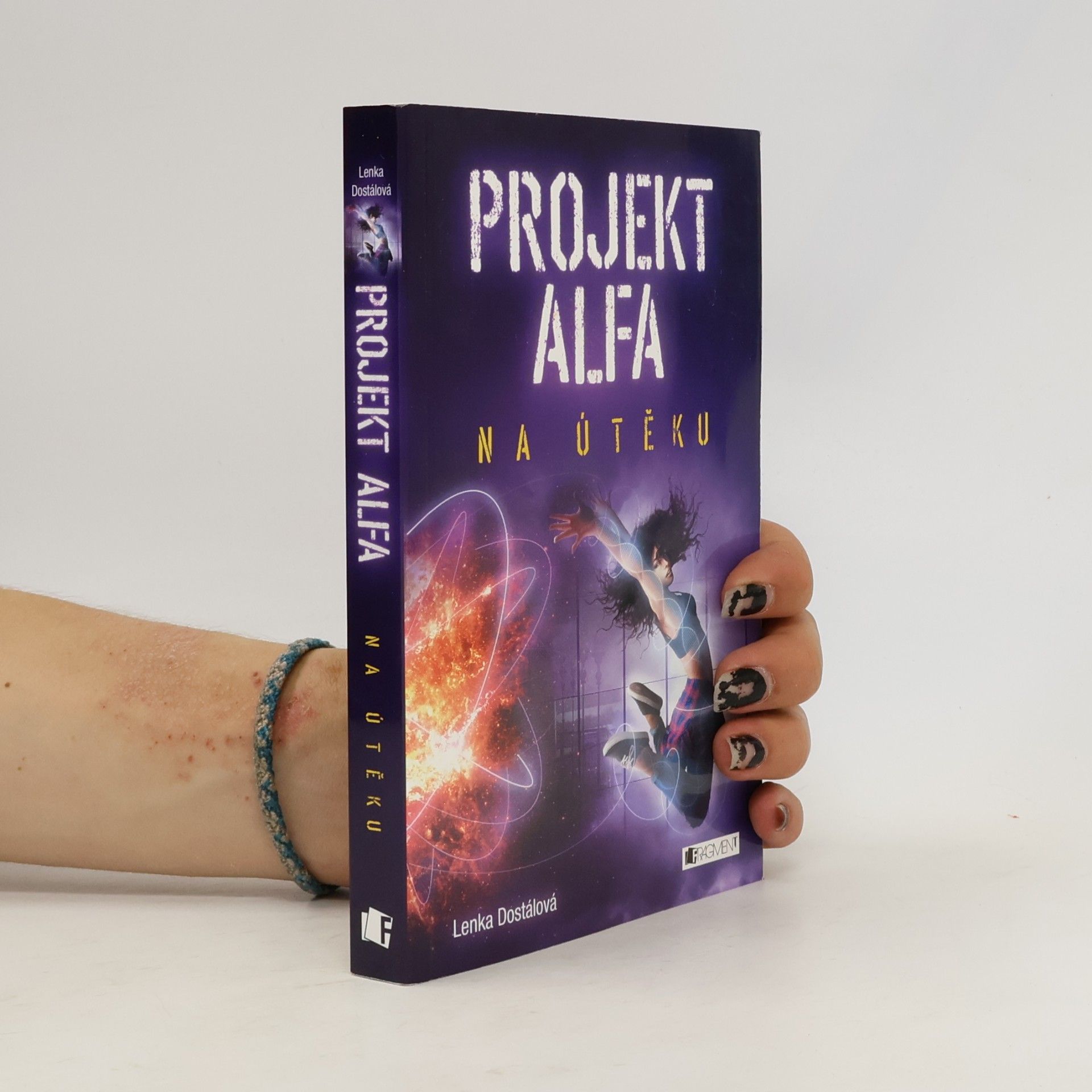 Lenka Dostálová Na útěku