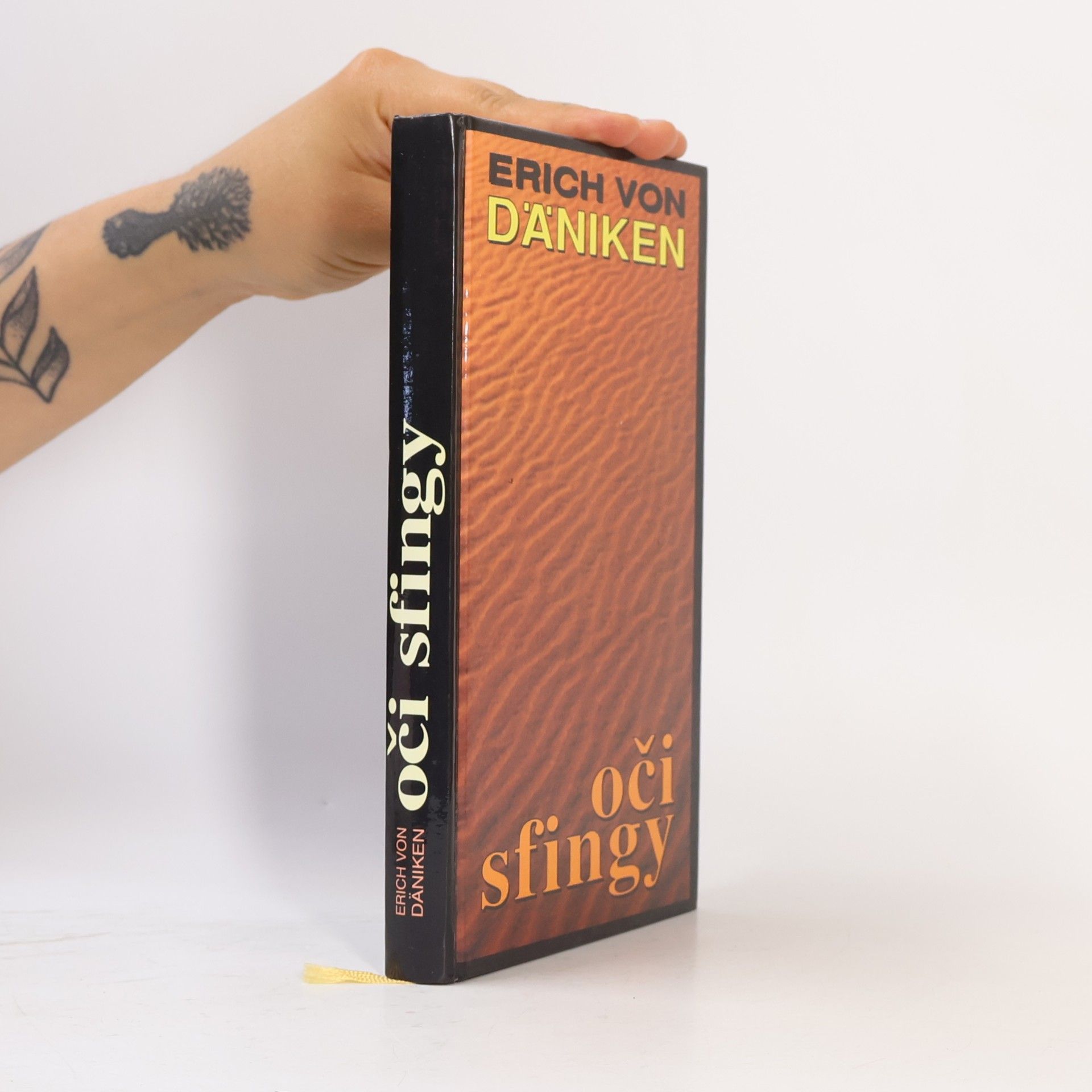 Erich von Däniken Oči sfingy