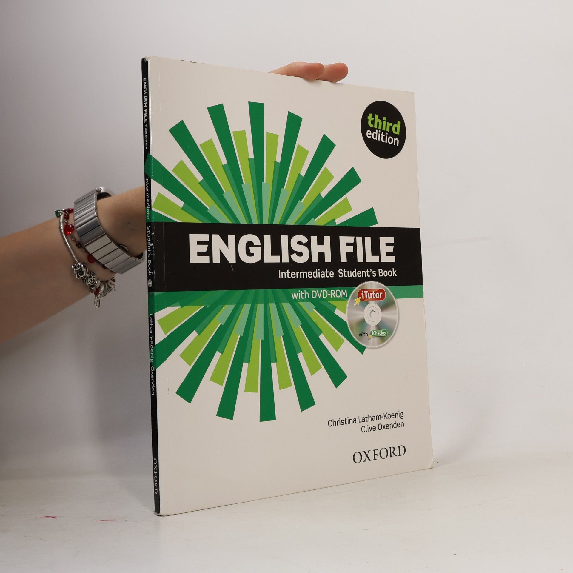 Clive Oxenden English file. Intermediate student's book