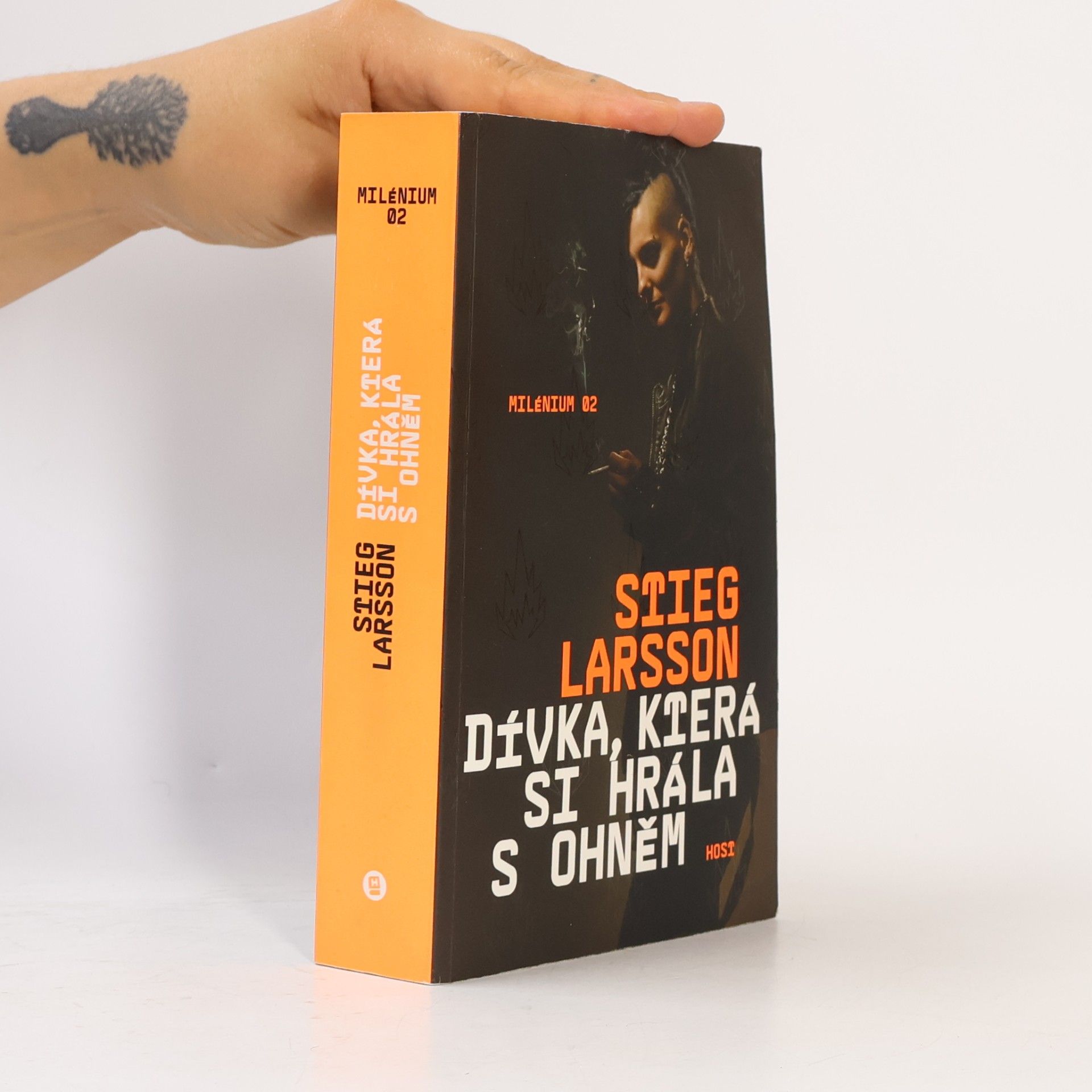 Stieg Larsson Dívka, která si hrála s ohněm