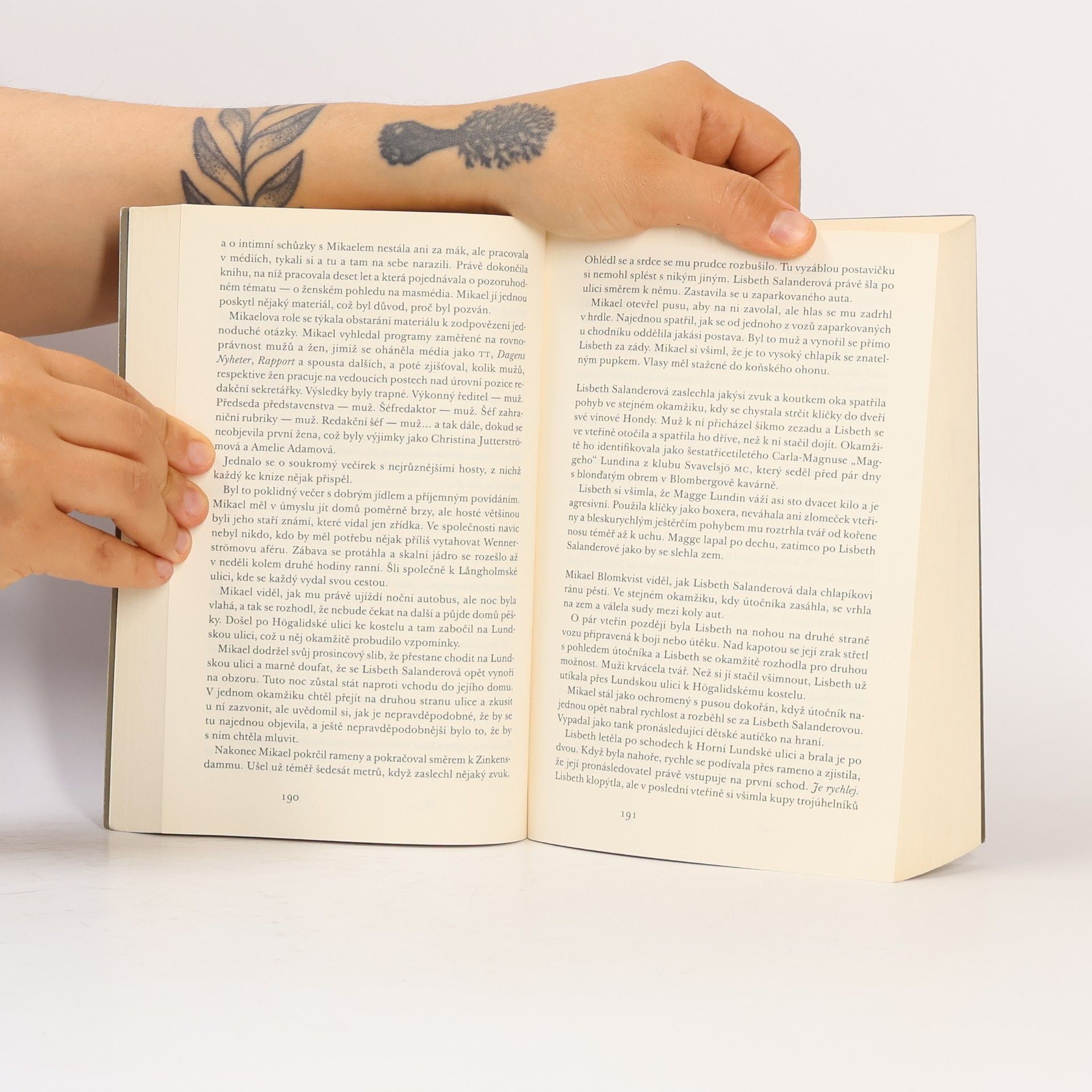 Stieg Larsson Dívka, která si hrála s ohněm