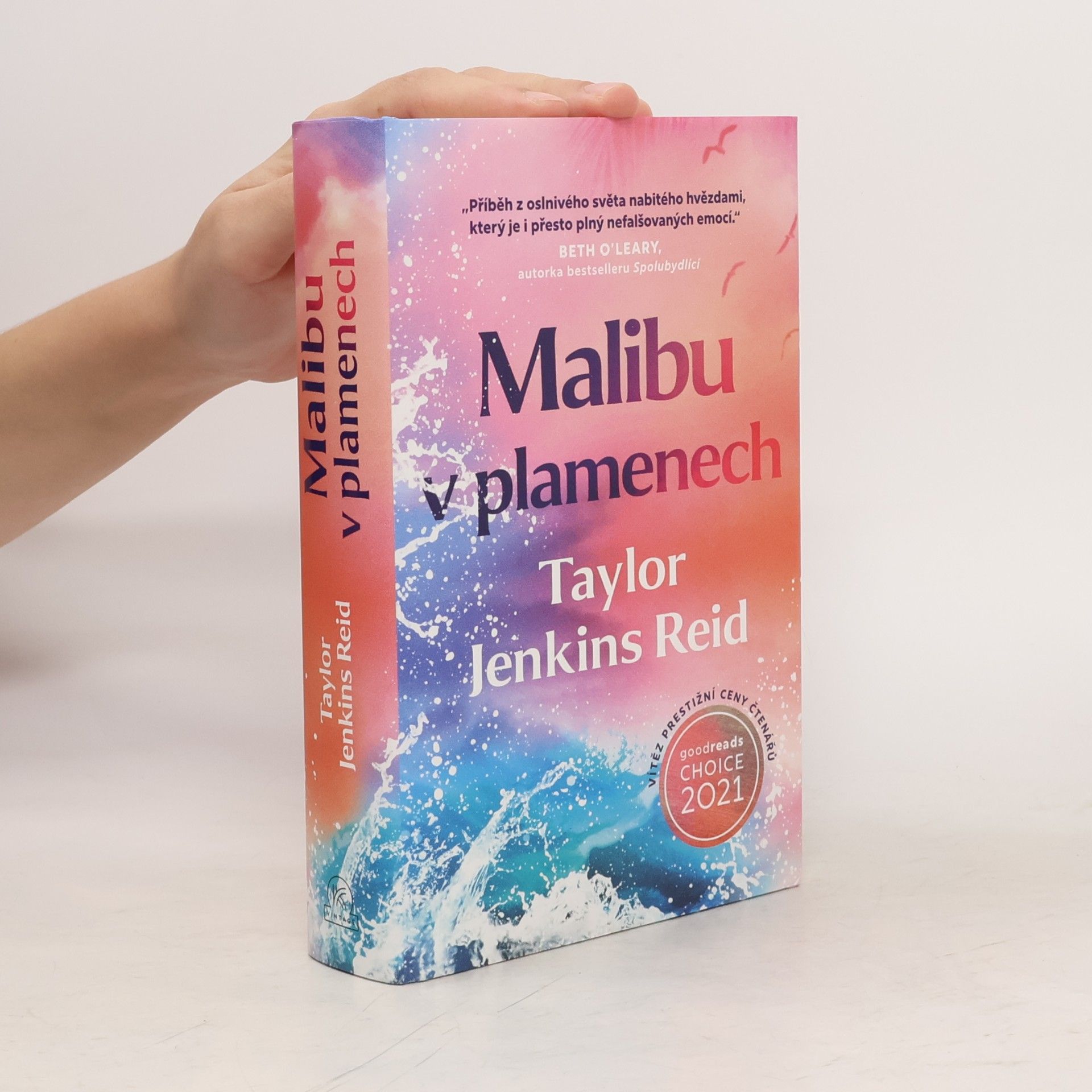 Taylor Jenkins Reid Malibu v plamenech
