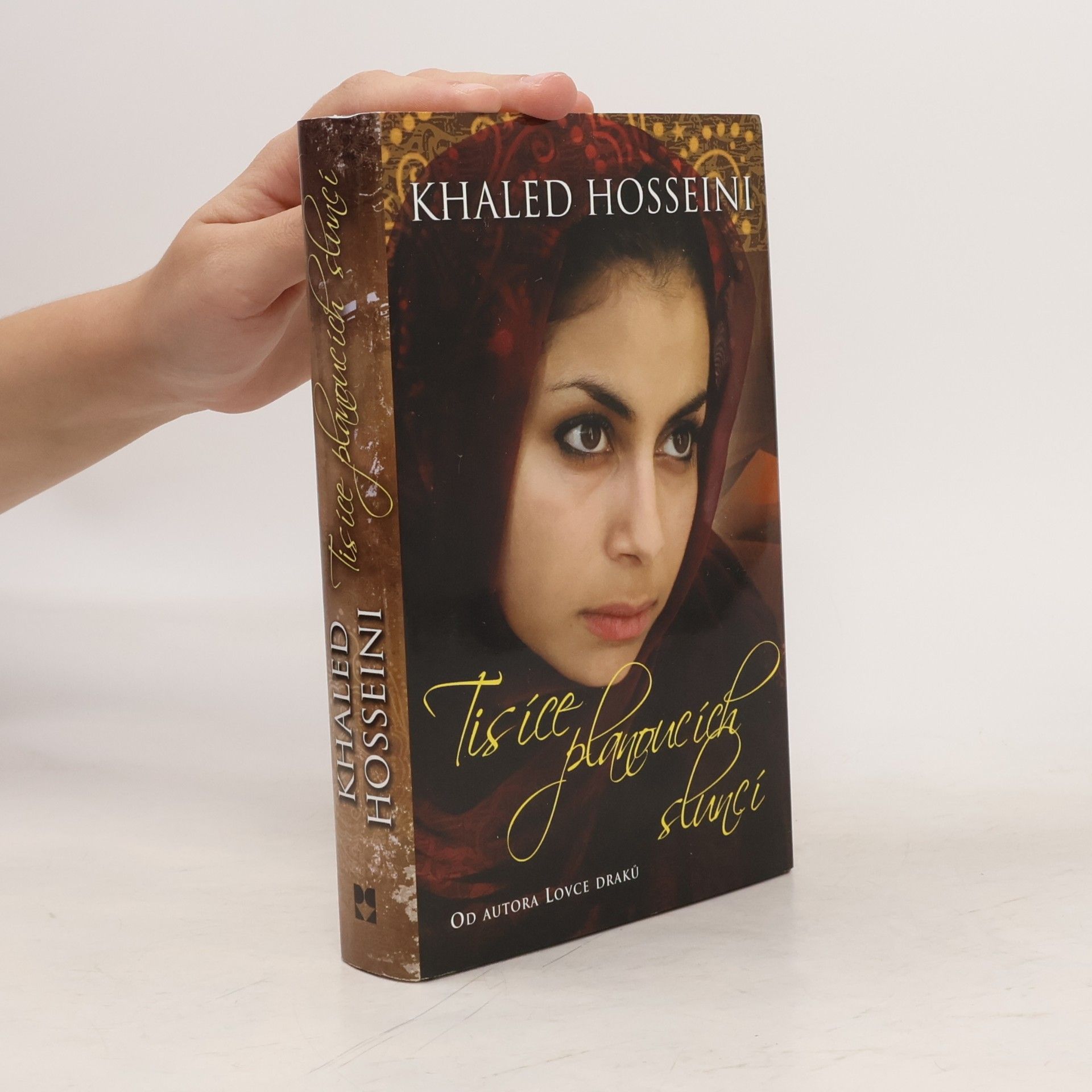 Khaled Hosseini Tisíce planoucích sluncí