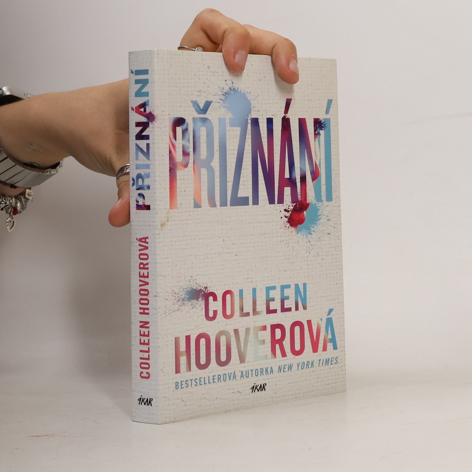 Colleen Hooverová Přiznání