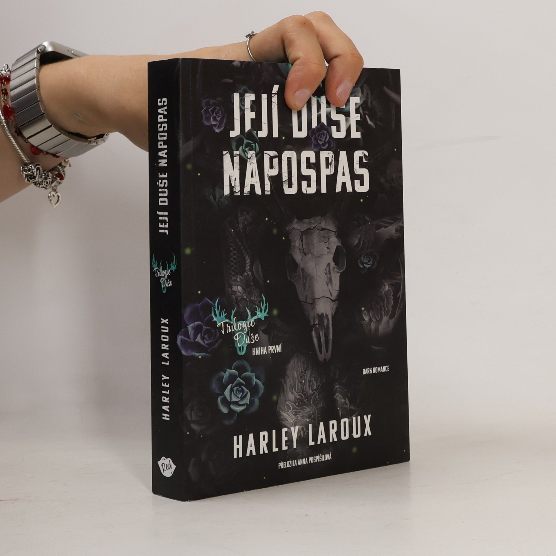 Harley Laroux Její duše napospas