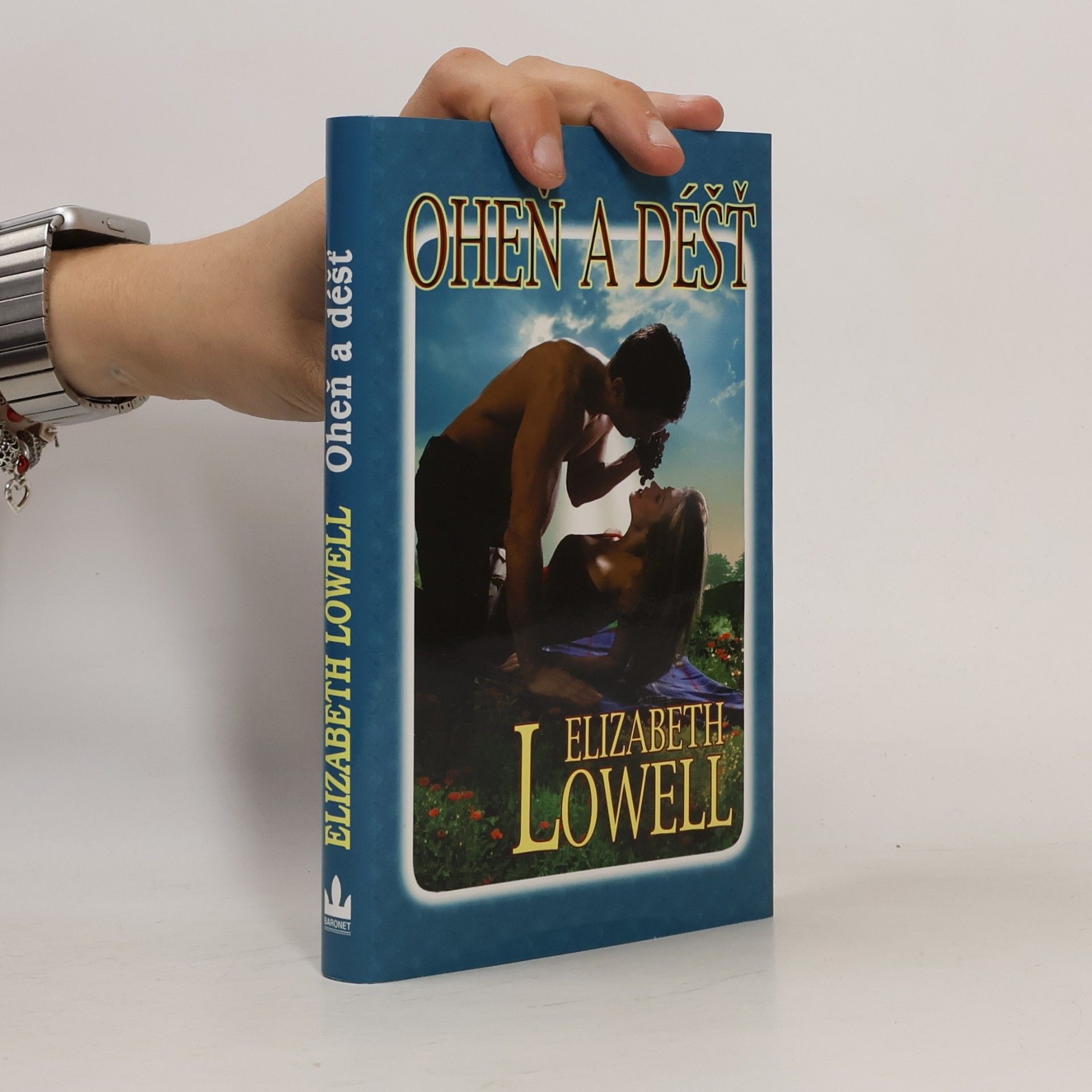 Elizabeth Lowell Oheň a déšť